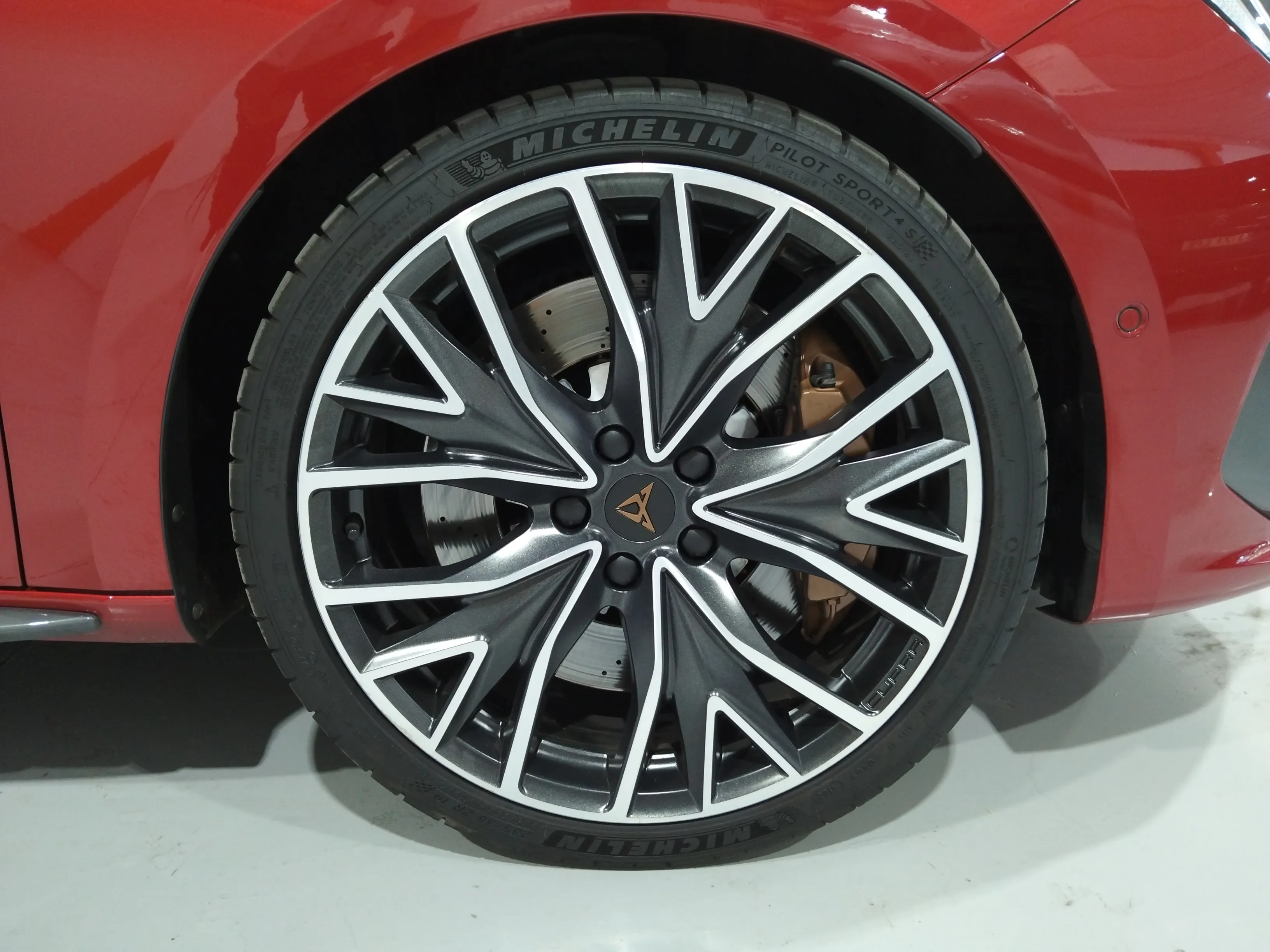 Cupra León SP VZ 2.0 TSI DSG - foto 17