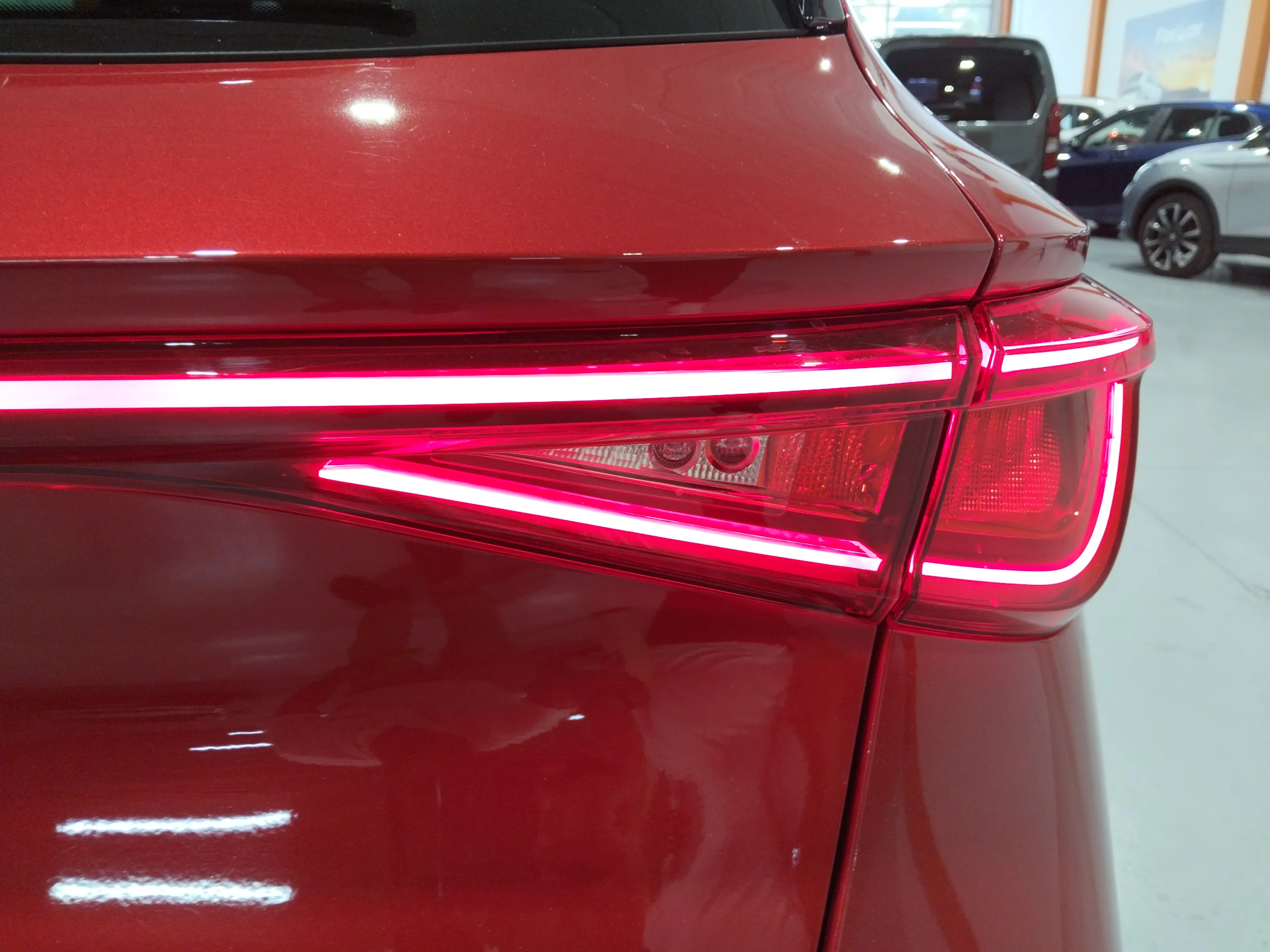 Cupra León SP VZ 2.0 TSI DSG - foto 18