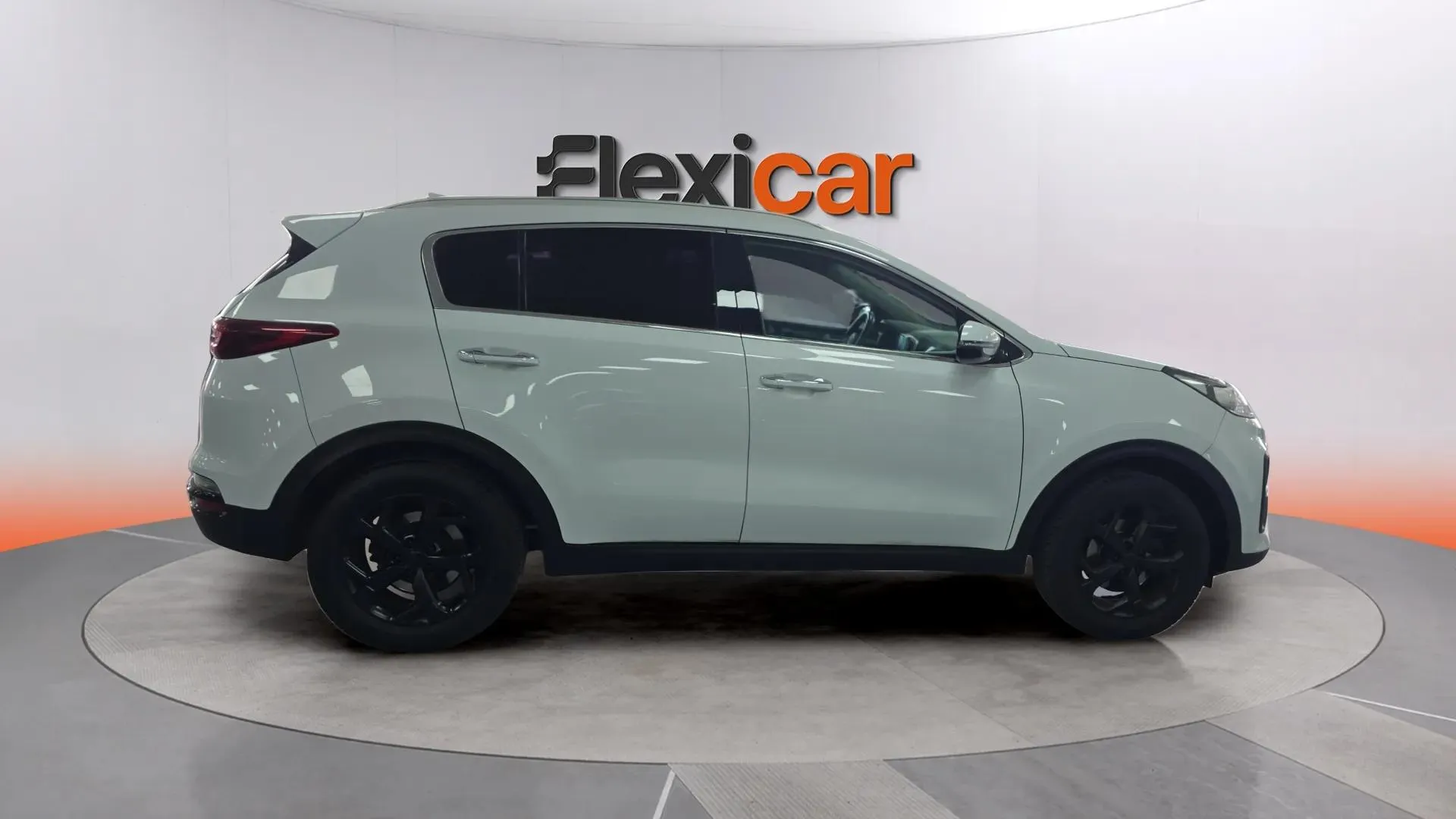 Kia Sportage 1.6 CRDi Drive 4x2 - foto 8