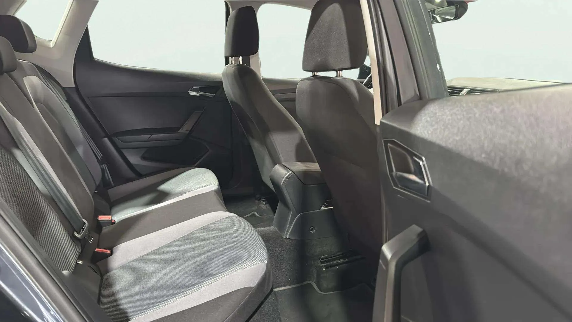 SEAT Arona 1.0 TSI Style Ecomotive - foto 22