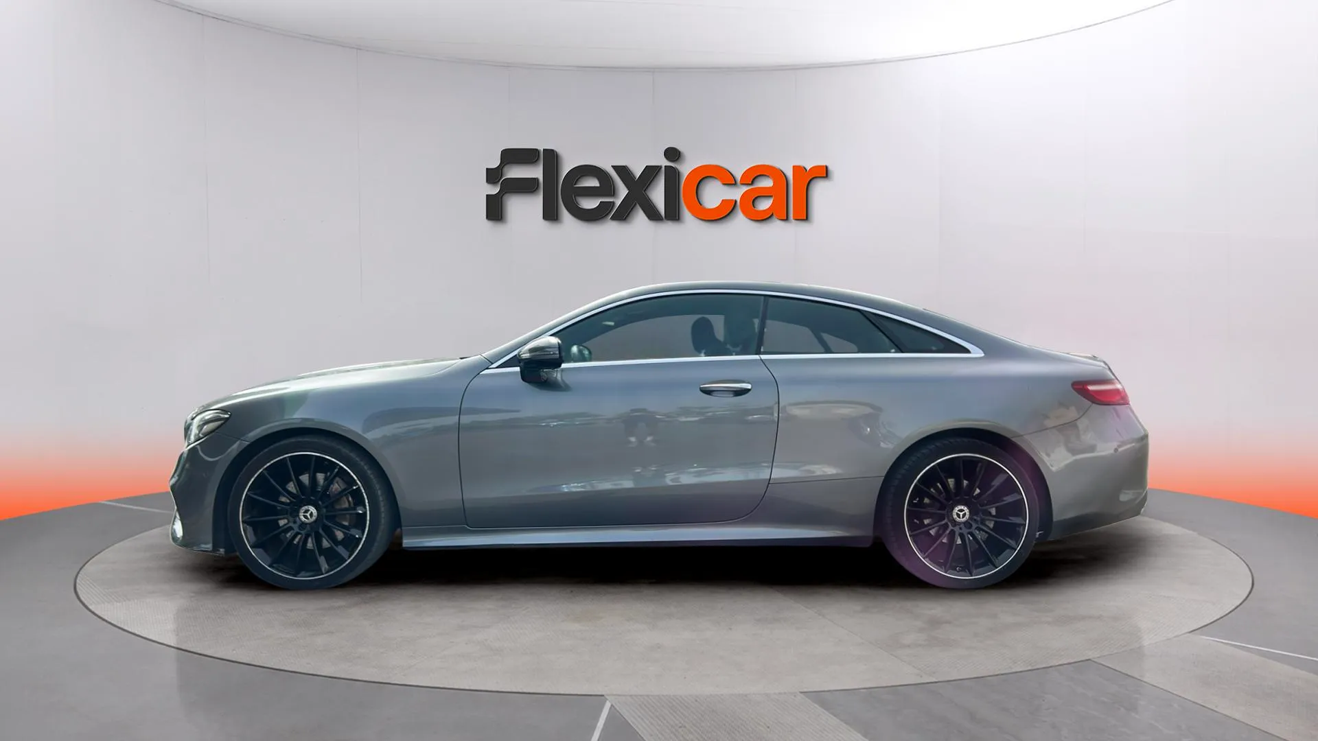Mercedes-Benz Clase E Coupé E 220 d - foto 4