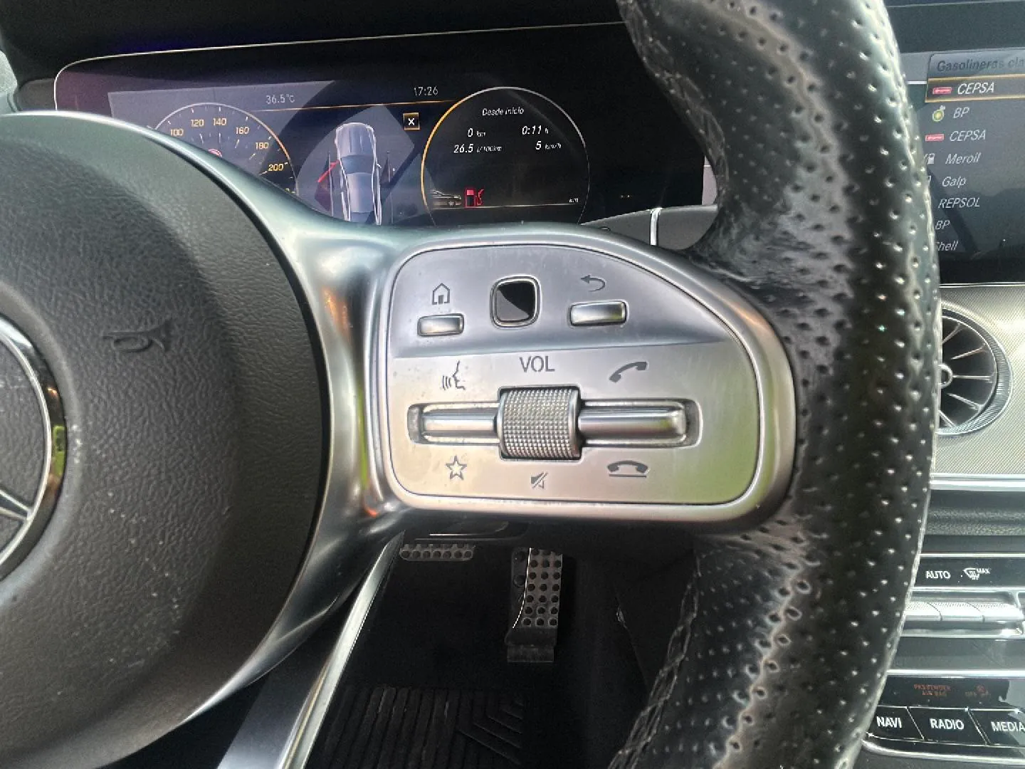 Mercedes-Benz Clase E Coupé E 220 d - foto 27