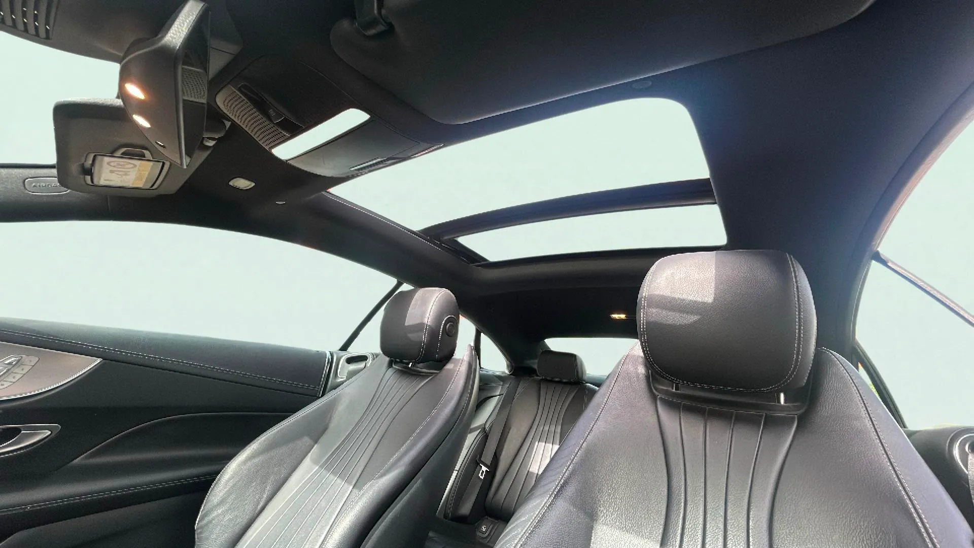 Mercedes-Benz Clase E Coupé E 220 d - foto 13