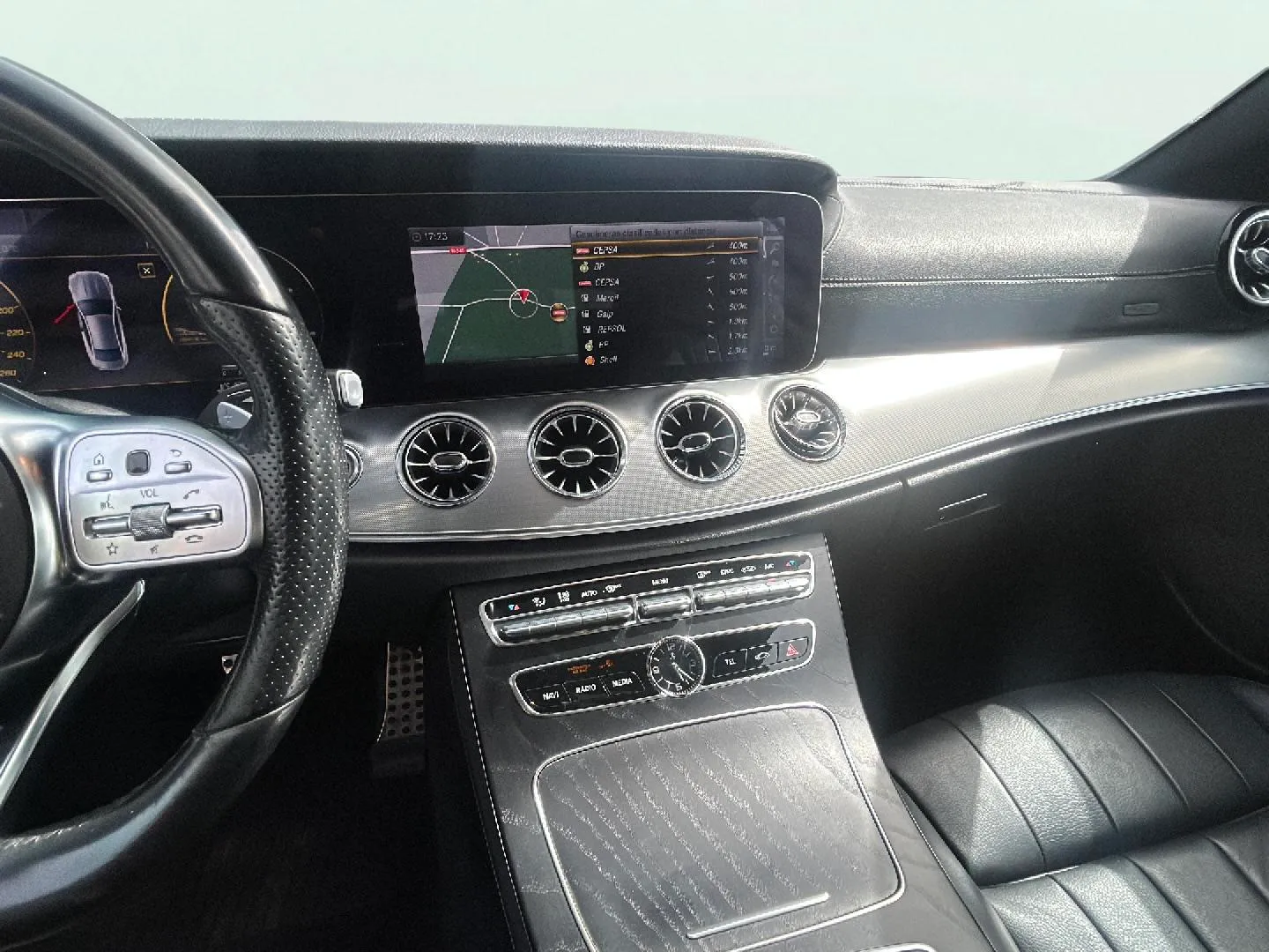 Mercedes-Benz Clase E Coupé E 220 d - foto 10