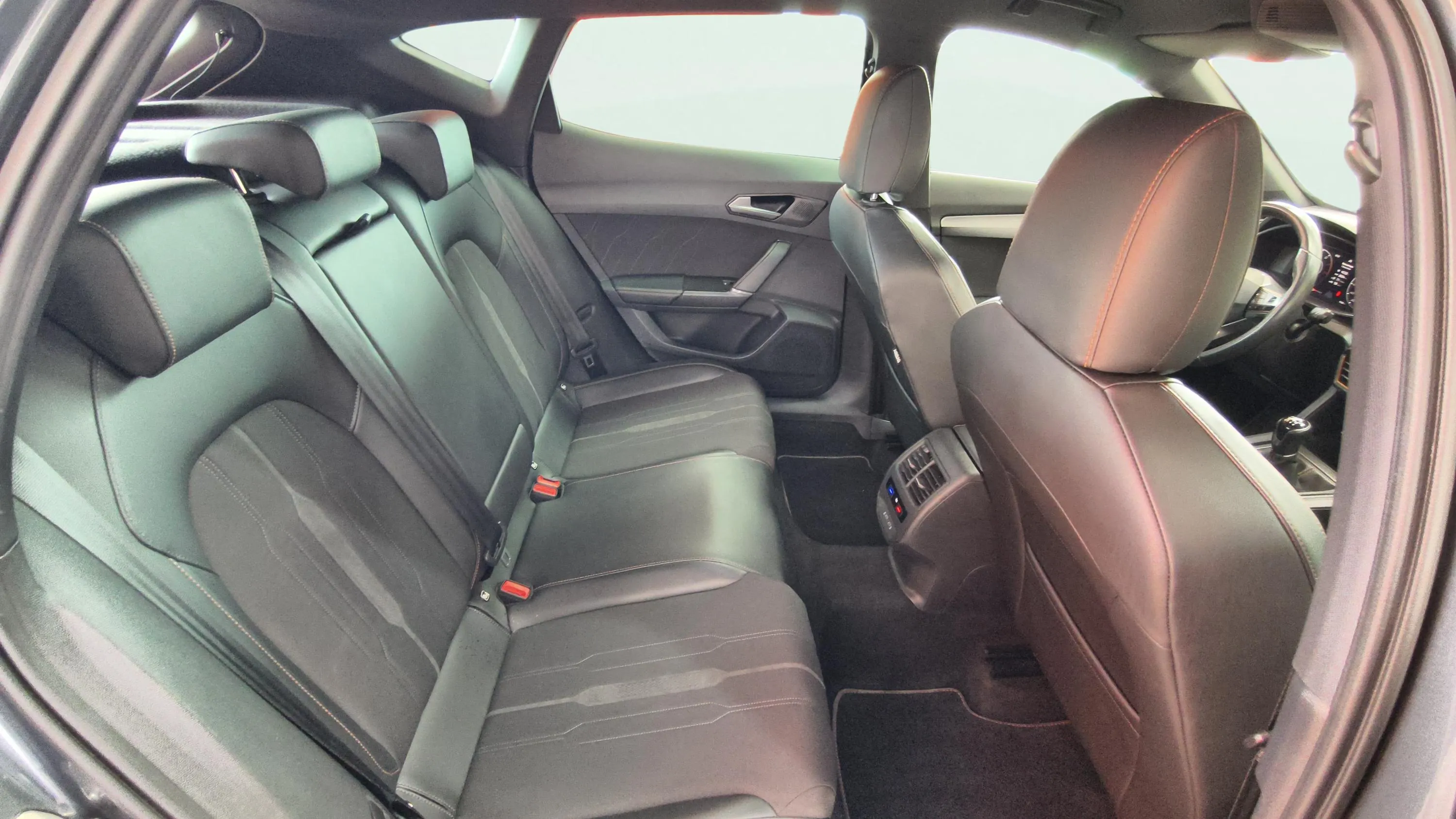 Cupra Formentor 1.5 TSI - foto 13