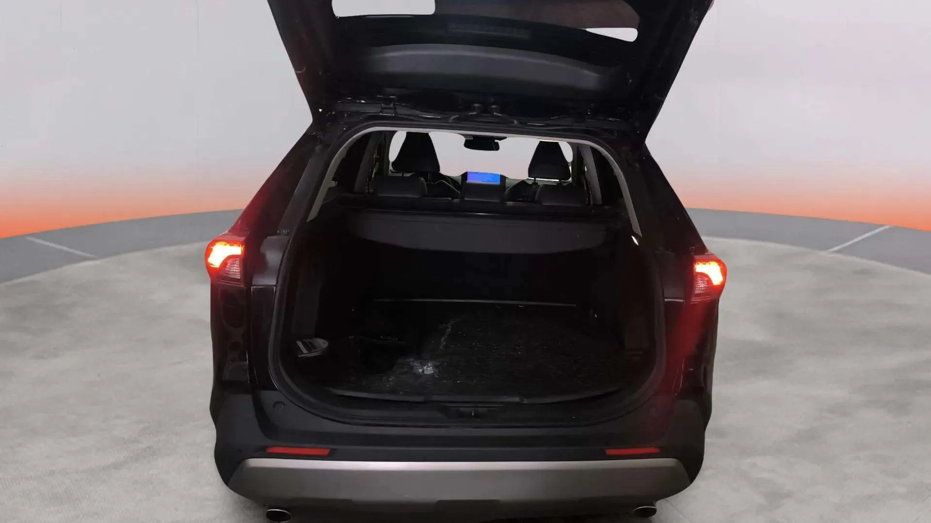 Toyota RAV4 2.5l 220H Advance - foto 15