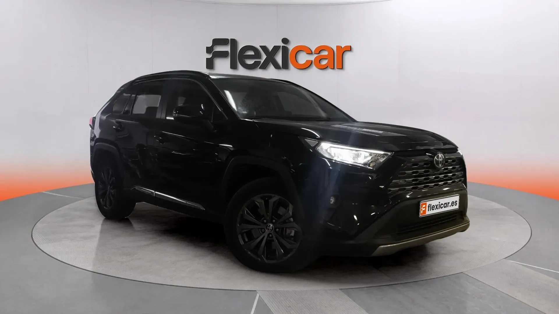 Toyota RAV4 2.5l 220H Advance - foto 1