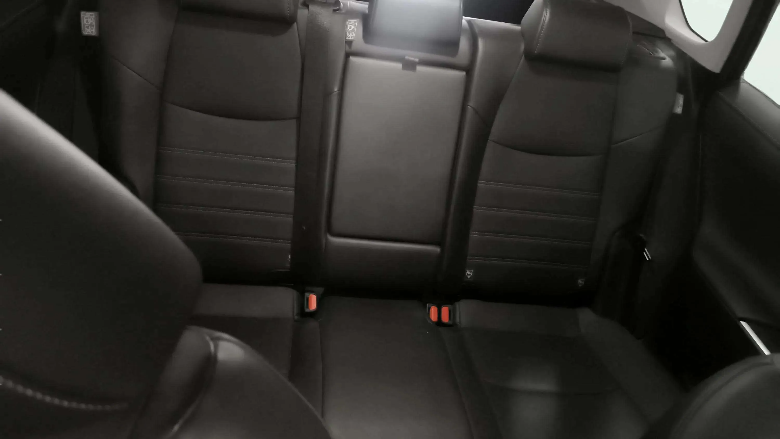Toyota RAV4 2.5l 220H Advance - foto 26