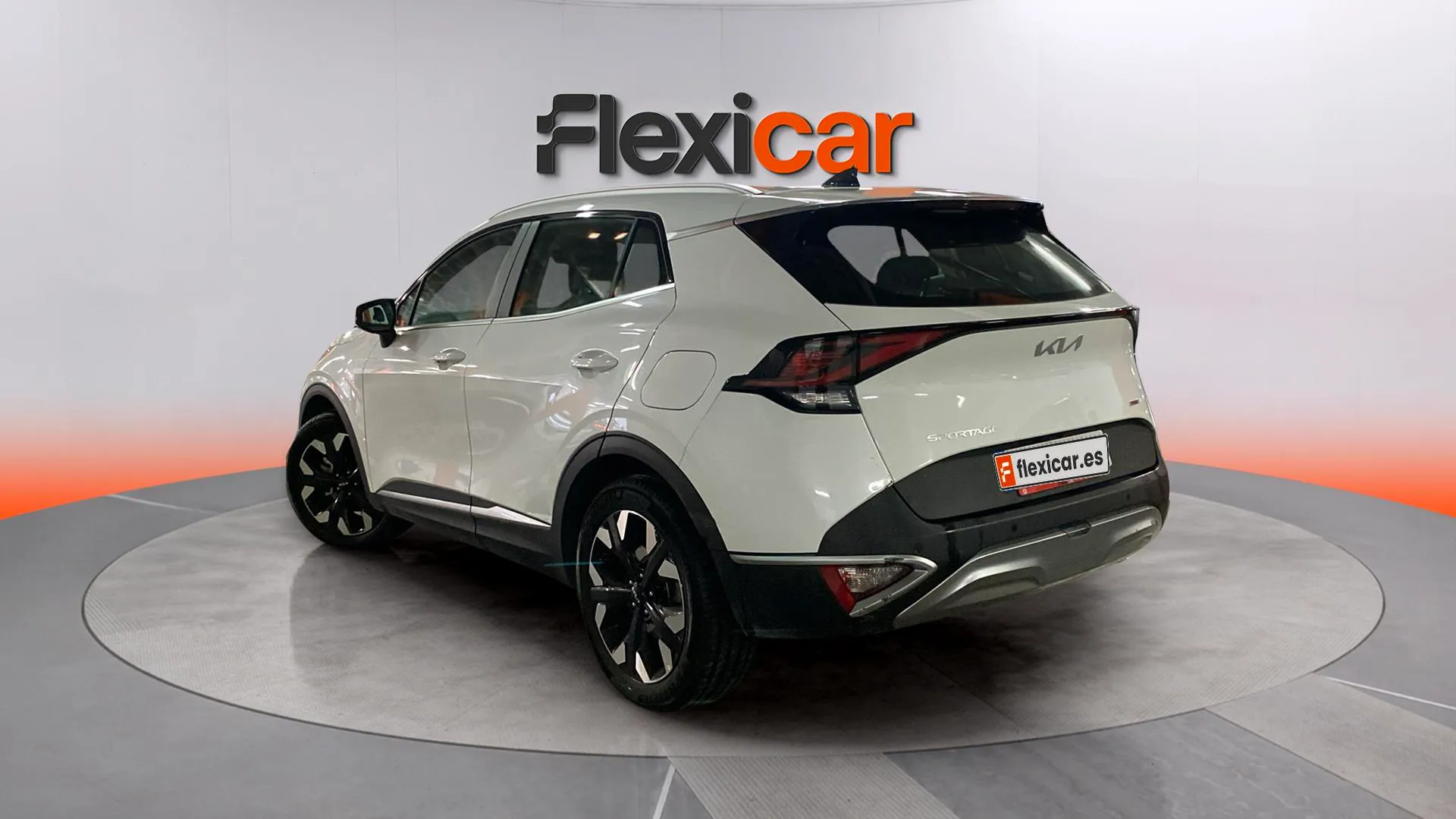Kia Sportage 1.6 T-GDi PHEV Drive 4x4 - foto 6