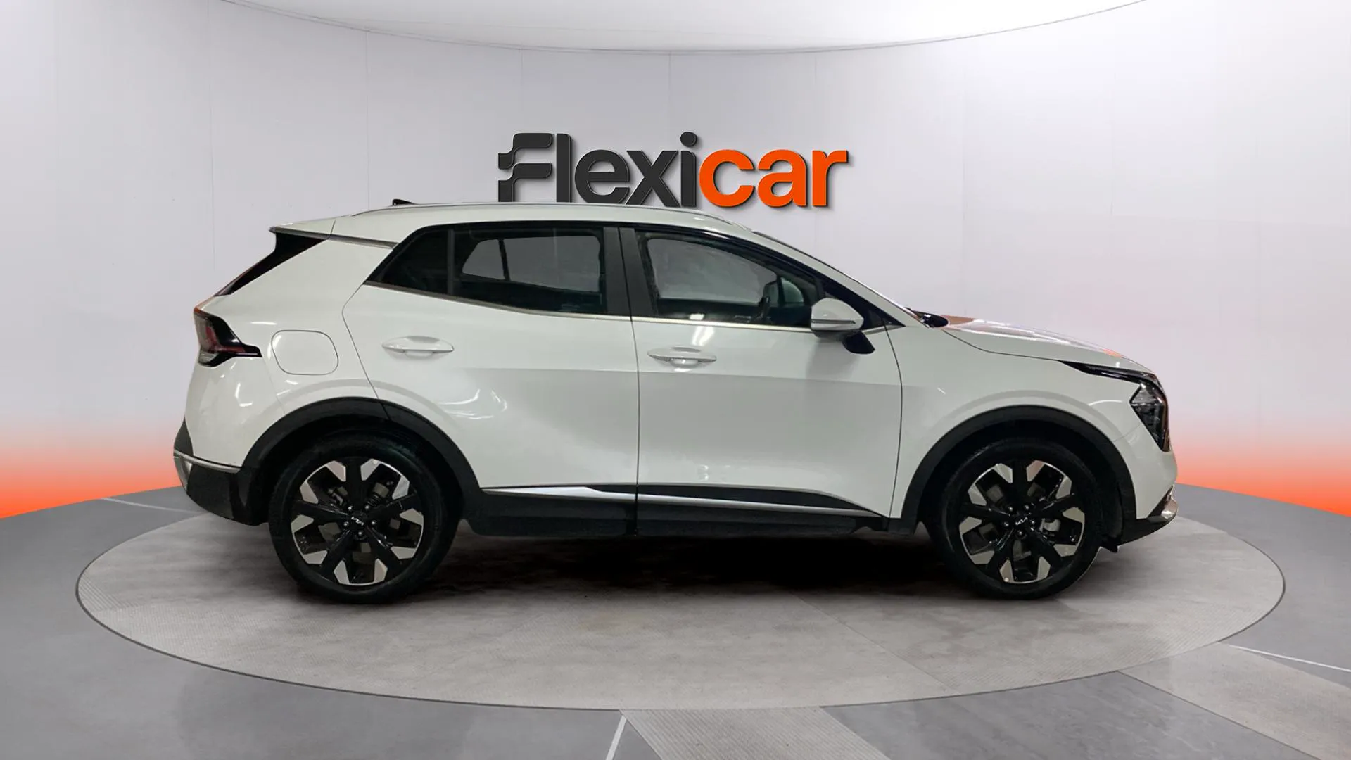 Kia Sportage 1.6 T-GDi PHEV Drive 4x4 - foto 4