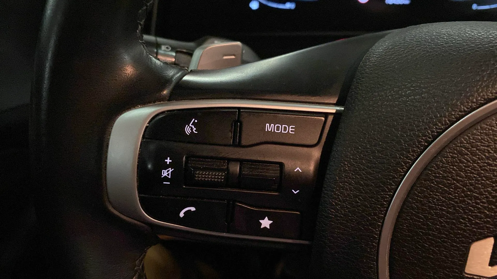 Kia Sportage 1.6 T-GDi PHEV Drive 4x4 - foto 16