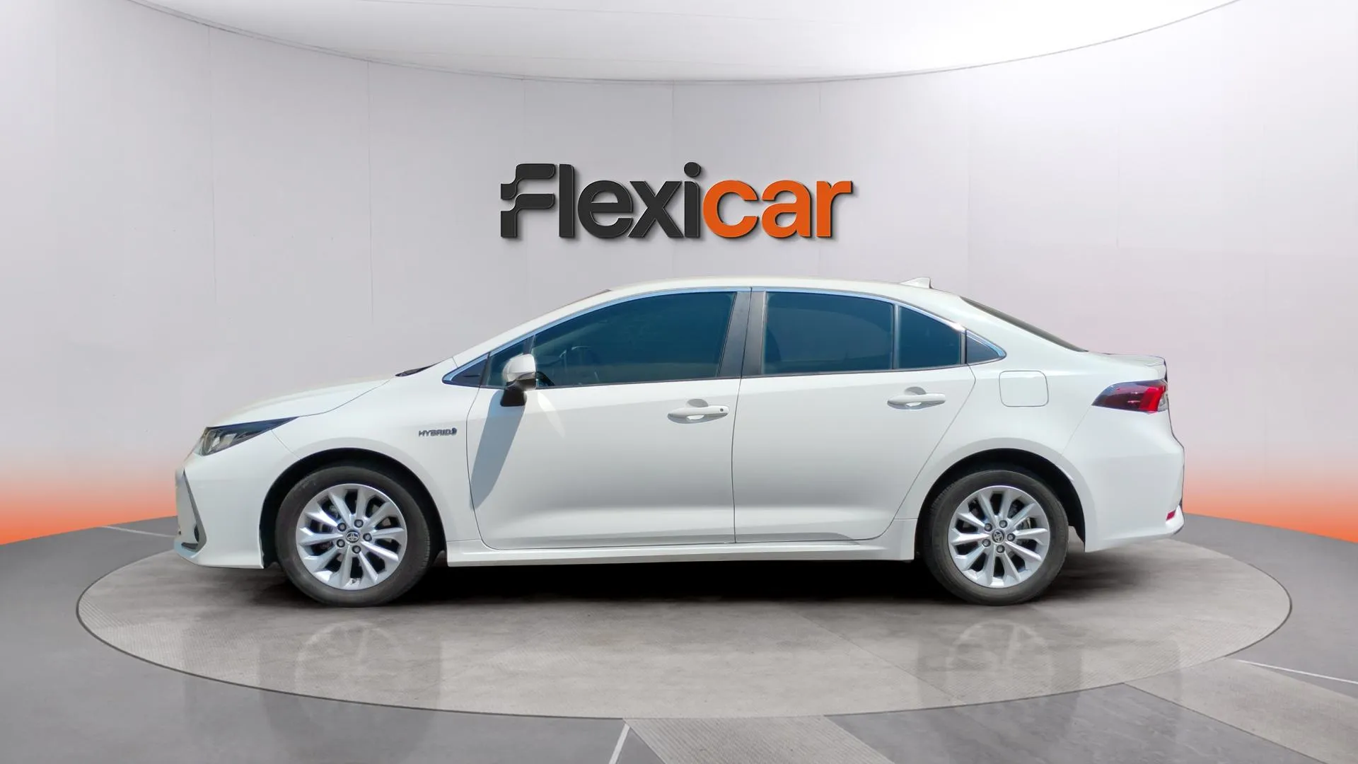 Toyota Corolla 1.8 125H Active Tech E-CVT Sedan - foto 6