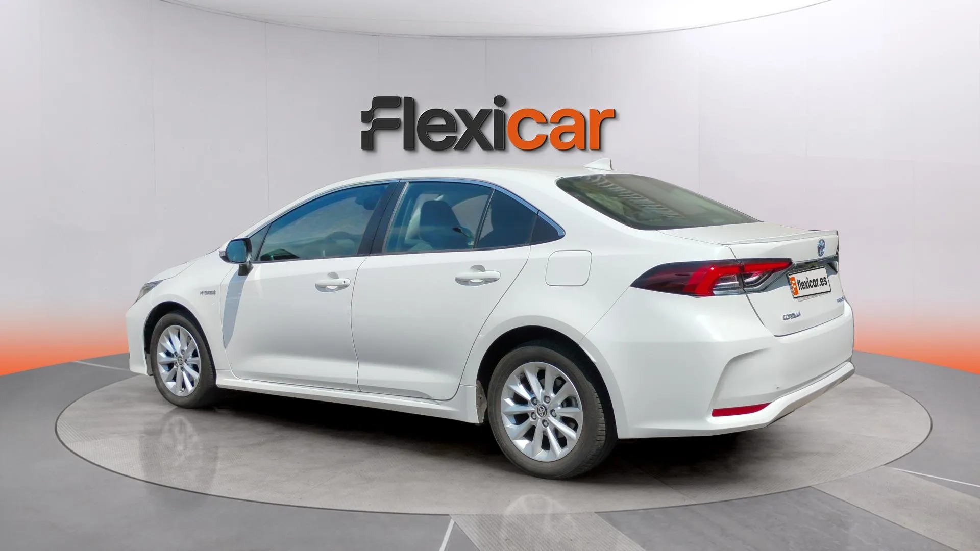 Toyota Corolla 1.8 125H Active Tech E-CVT Sedan - foto 5