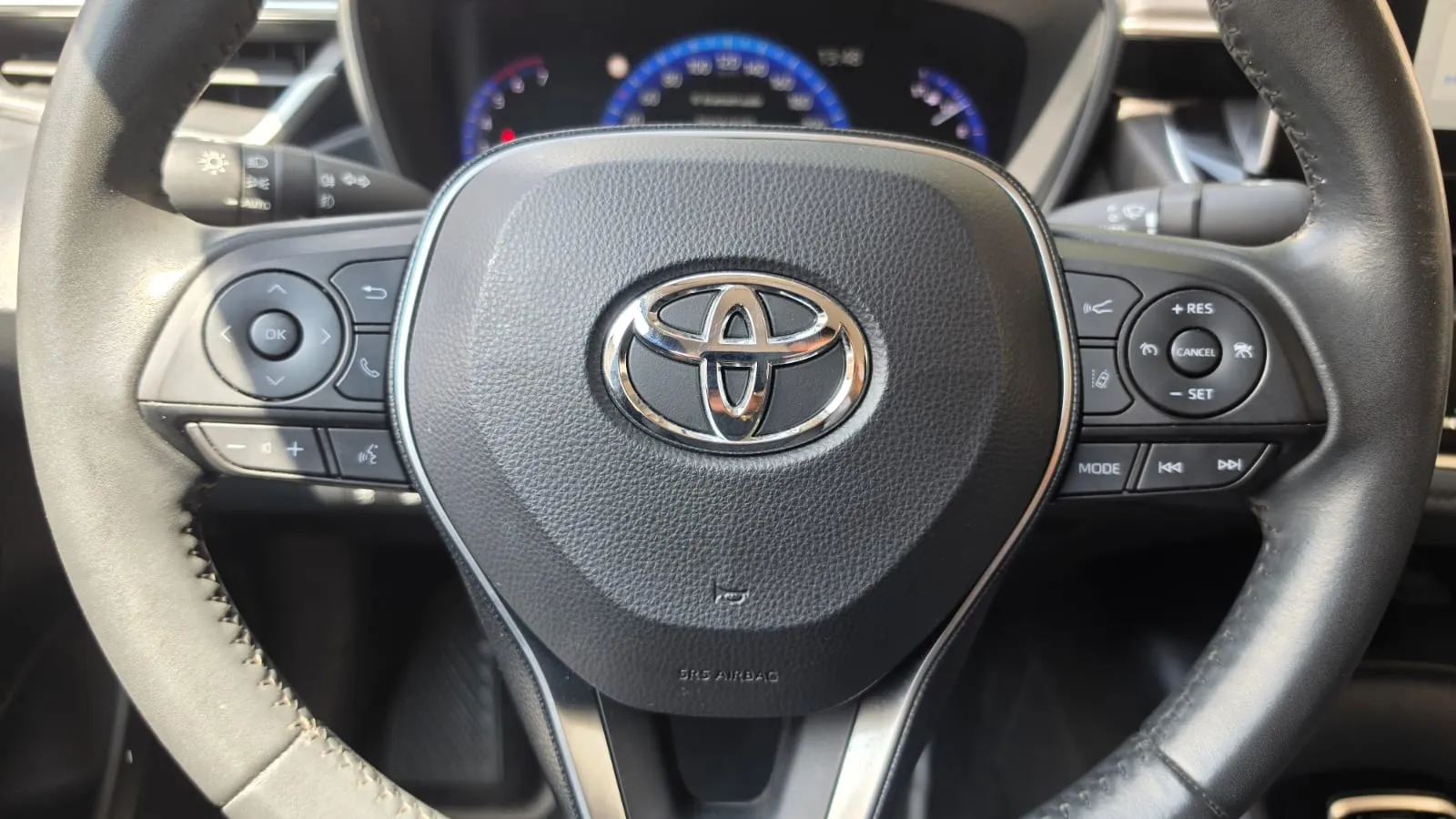 Toyota Corolla 1.8 125H Active Tech E-CVT Sedan - foto 11