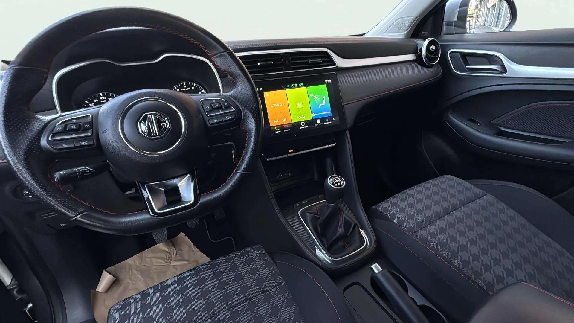 MG ZS 1.5 Comfort - foto 19