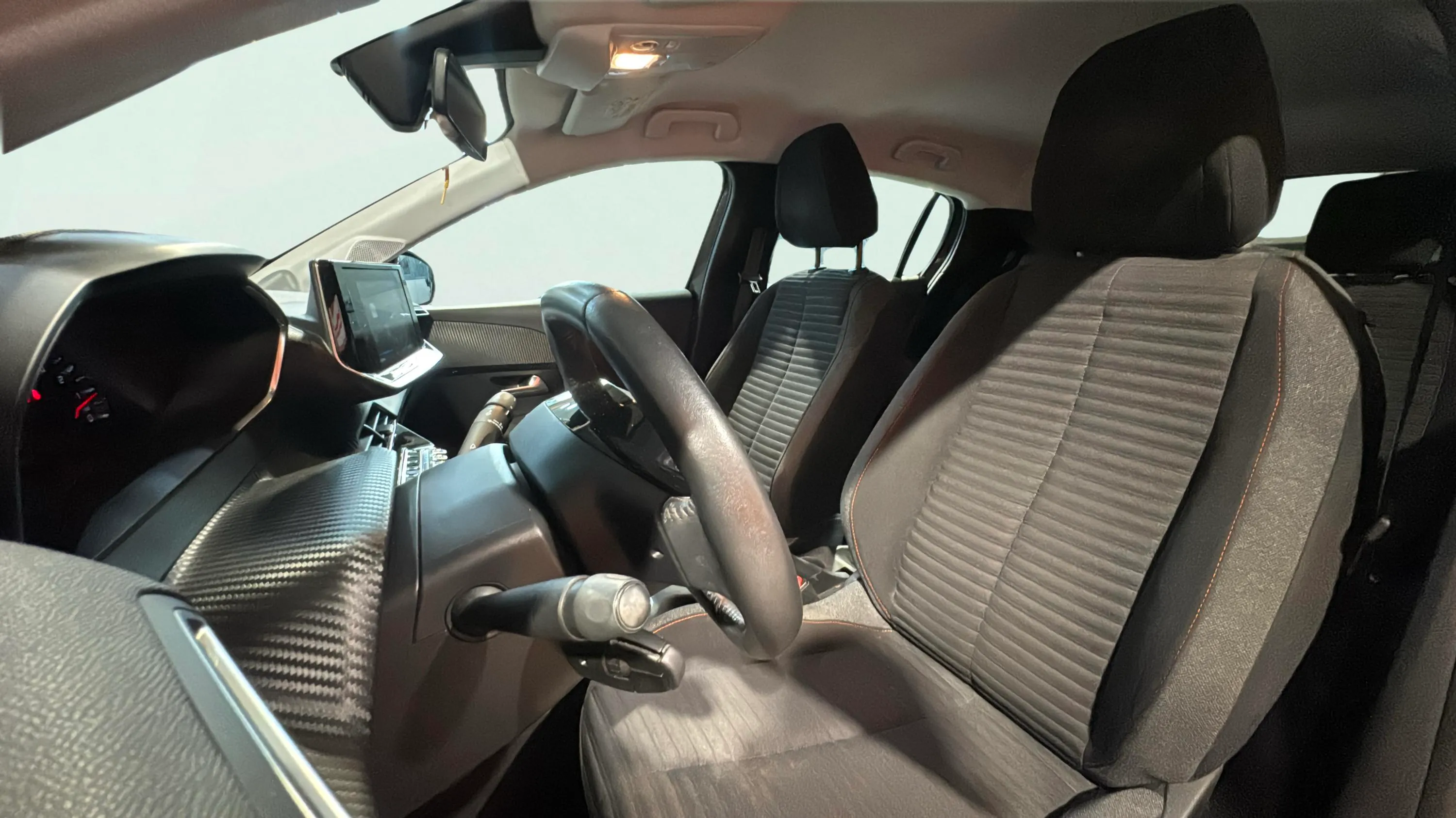 Peugeot 208 PureTech Active Pack - foto 19