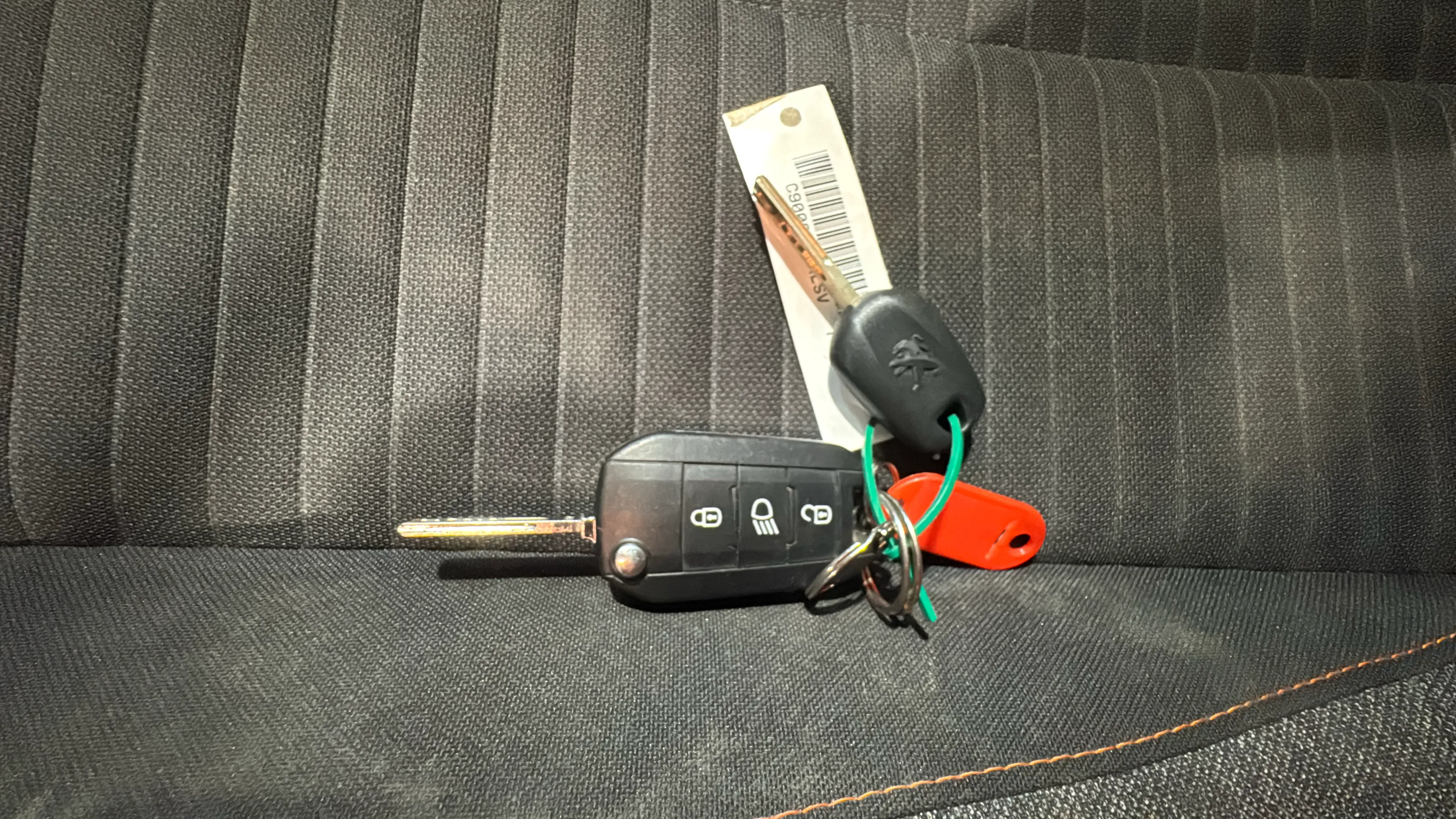 Peugeot 208 PureTech Active Pack - foto 23