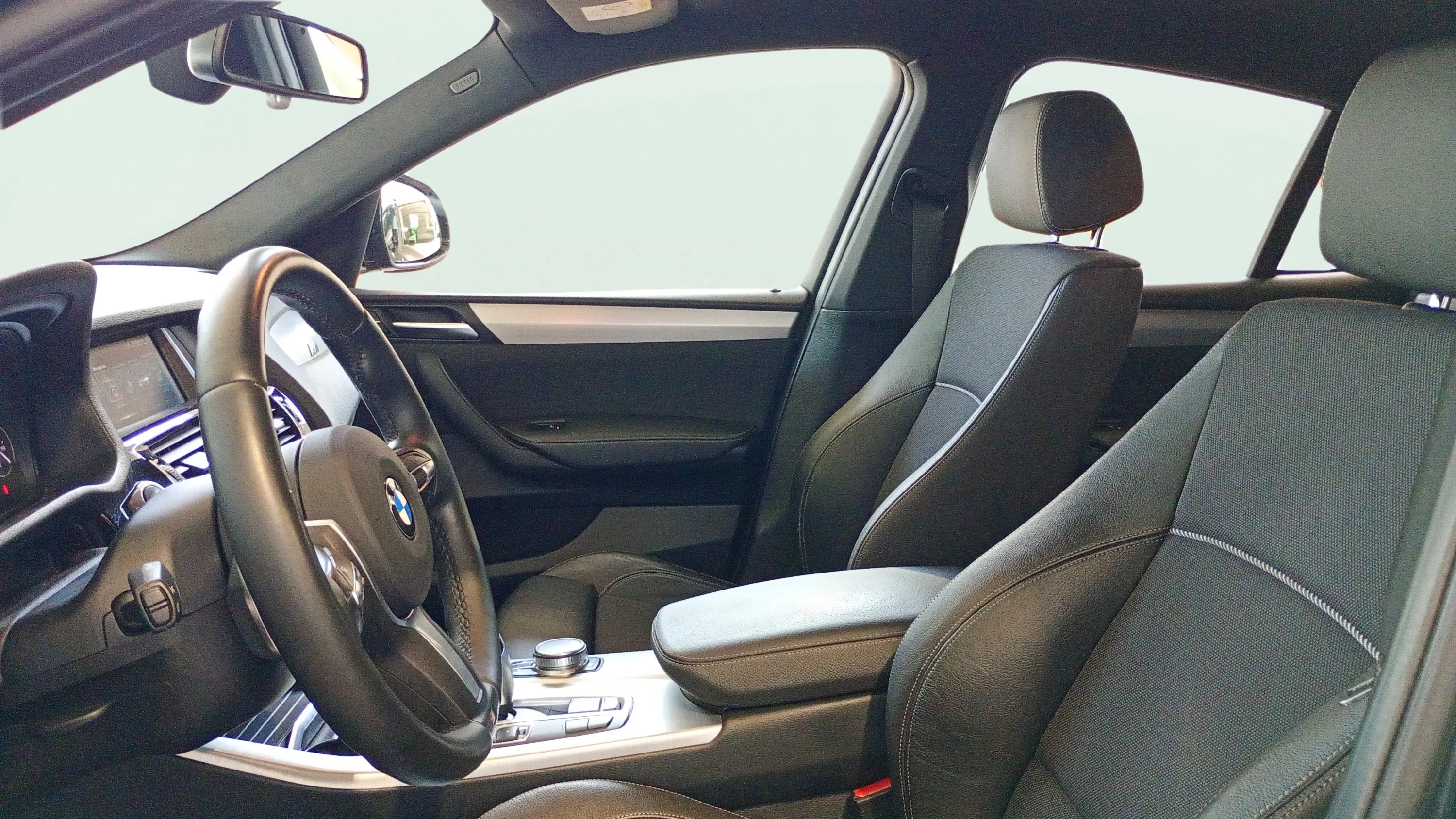 BMW X4 xDrive20d - foto 9