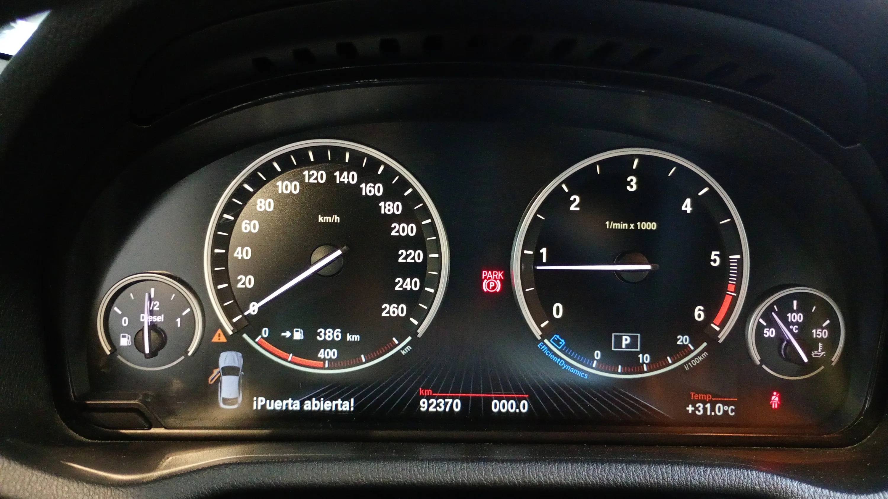 BMW X4 xDrive20d - foto 12