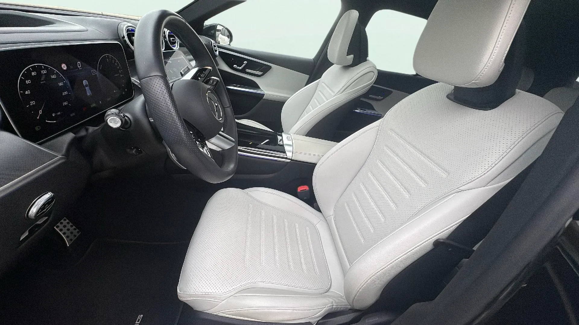 Mercedes-Benz GLC 300 e 4MATIC - foto 22