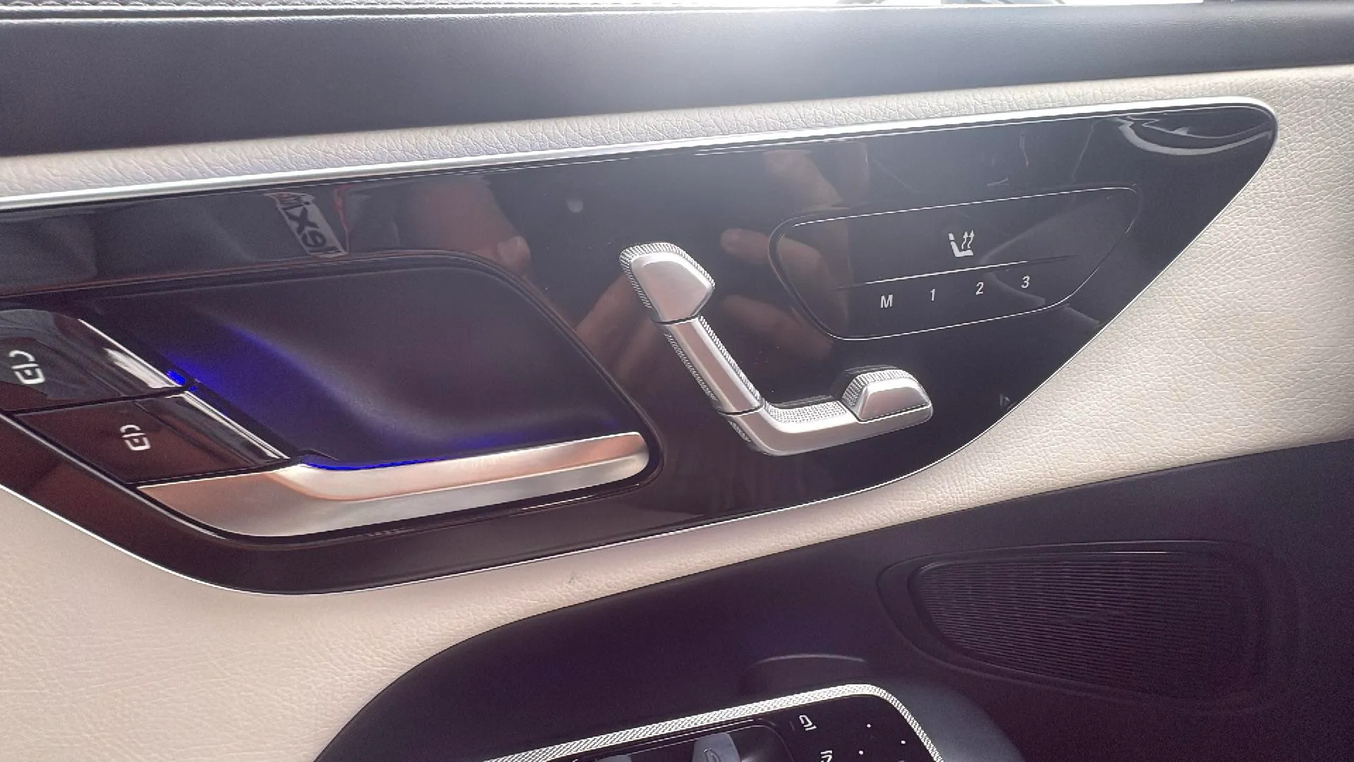 Mercedes-Benz GLC 300 e 4MATIC - foto 16