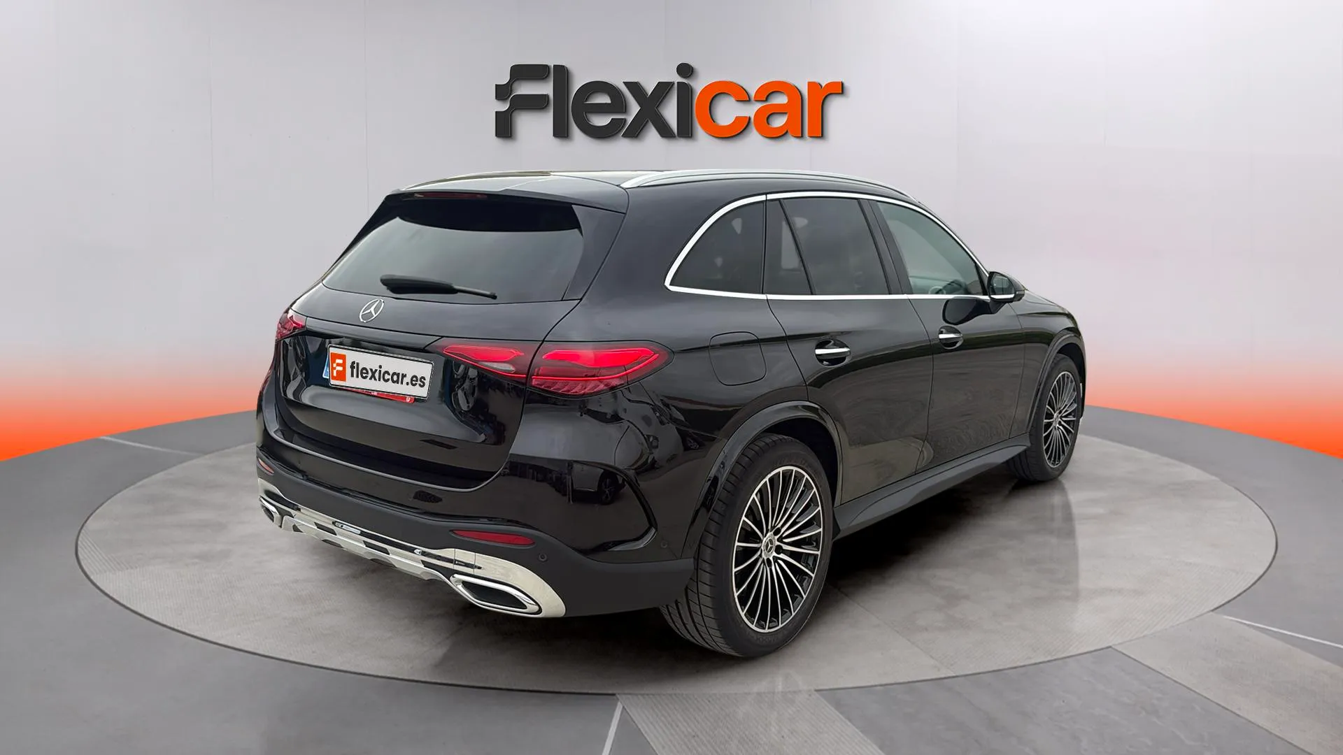 Mercedes-Benz GLC 300 e 4MATIC - foto 4