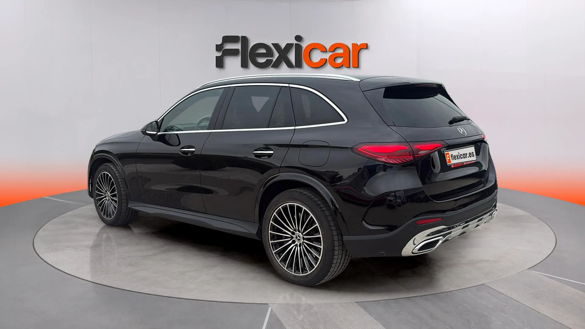 Mercedes-Benz GLC 300 e 4MATIC - foto 6