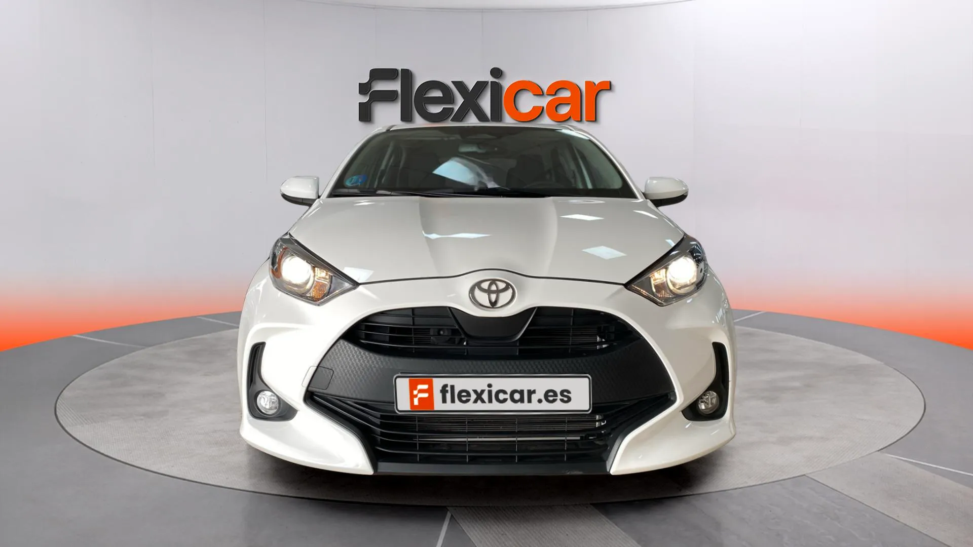 Toyota Yaris 1.5 120H Active Plus - foto 2