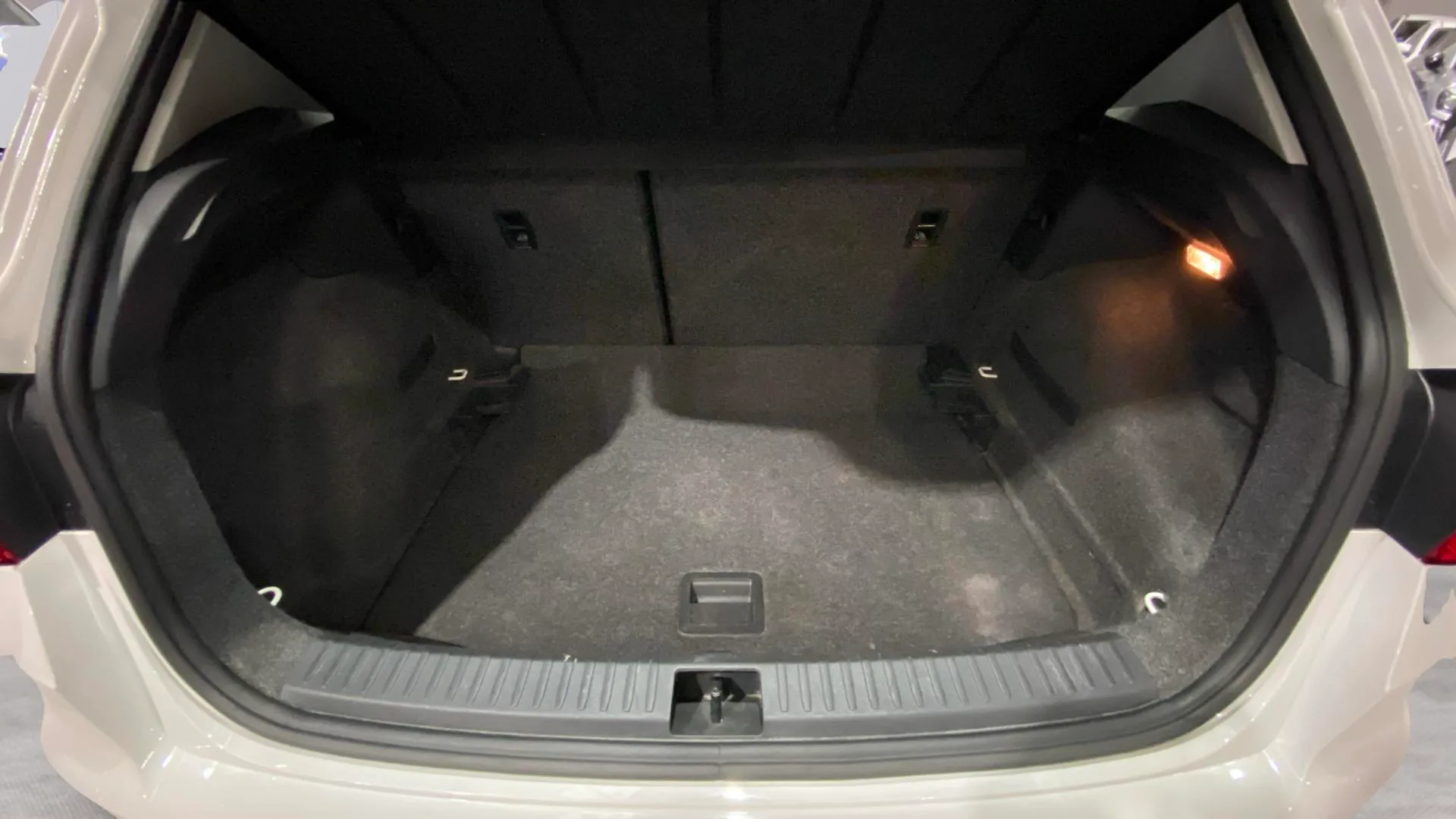 SEAT Arona 1.0 TSI Style Plus - foto 9