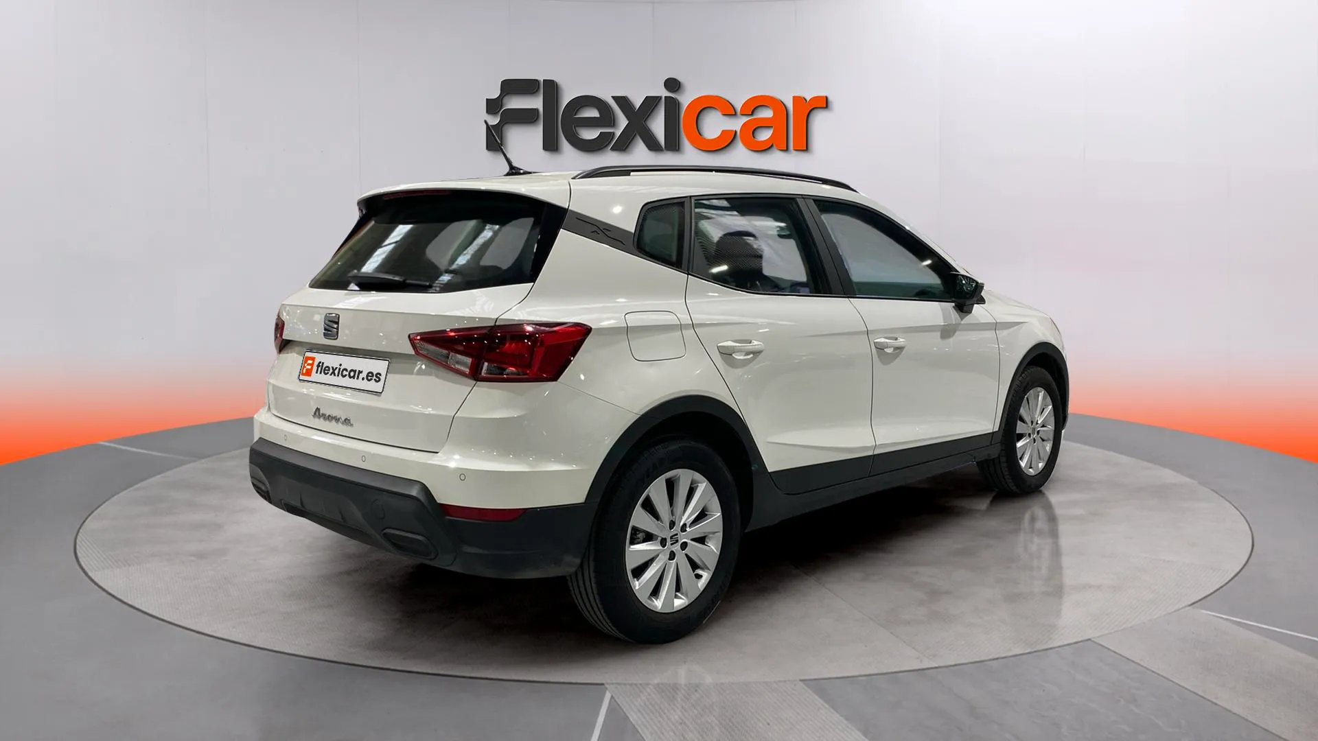 SEAT Arona 1.0 TSI Style Plus - foto 8