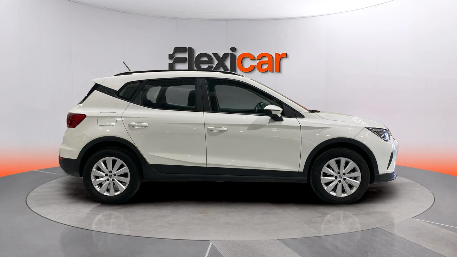SEAT Arona 1.0 TSI Style Plus - foto 4