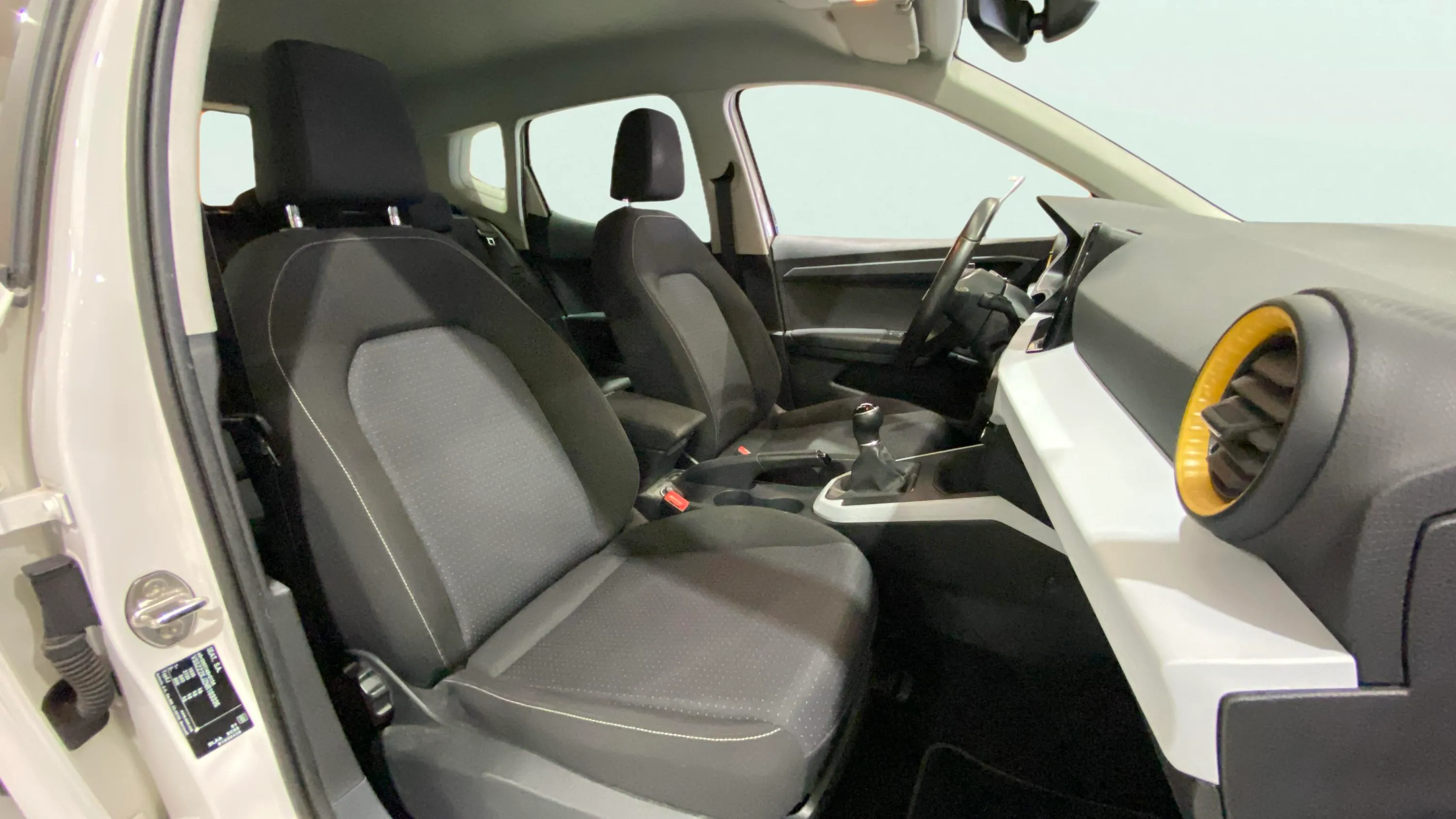 SEAT Arona 1.0 TSI Style Plus - foto 11