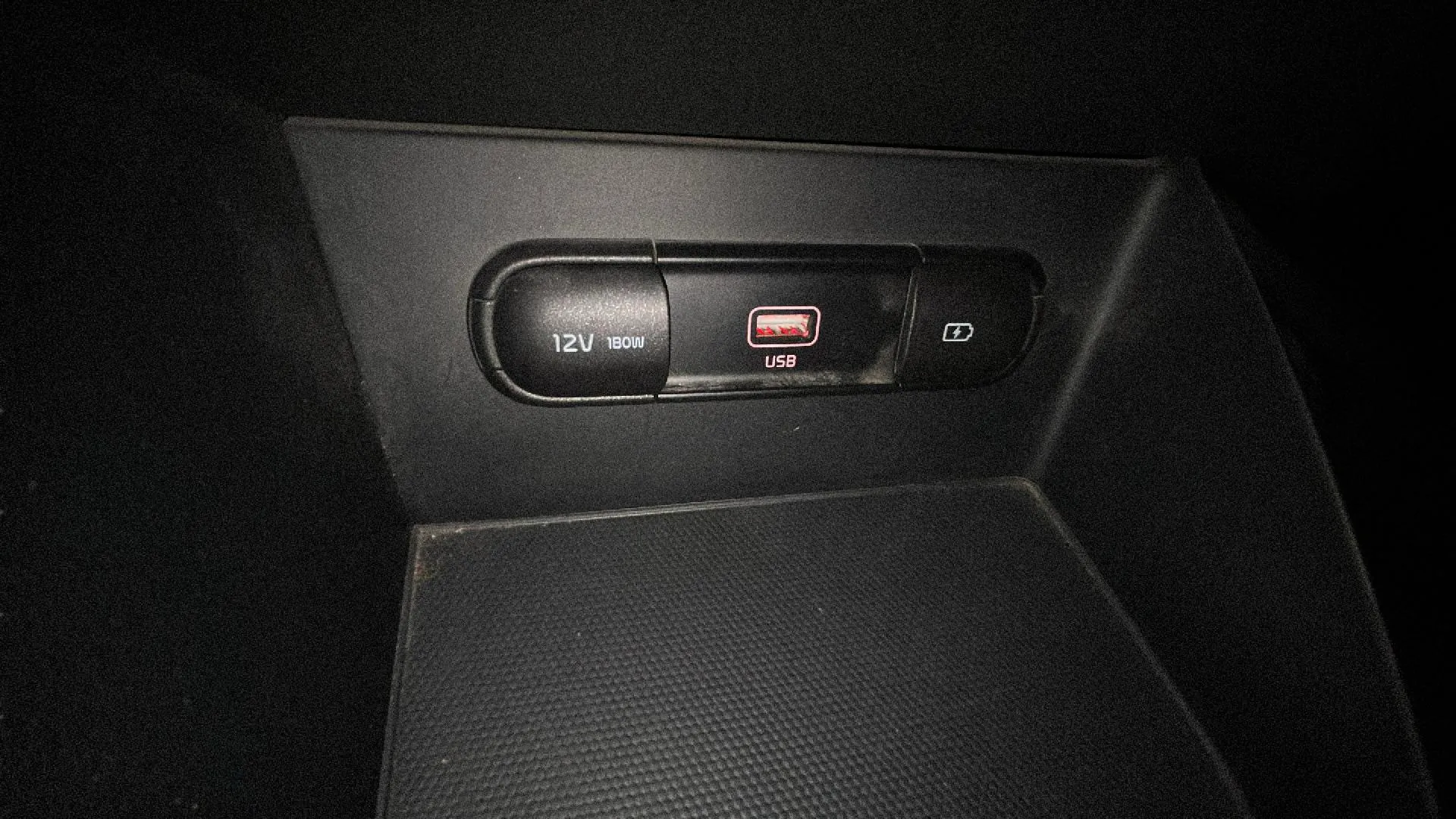 Kia Niro 1.6 GDi HEV Drive - foto 22