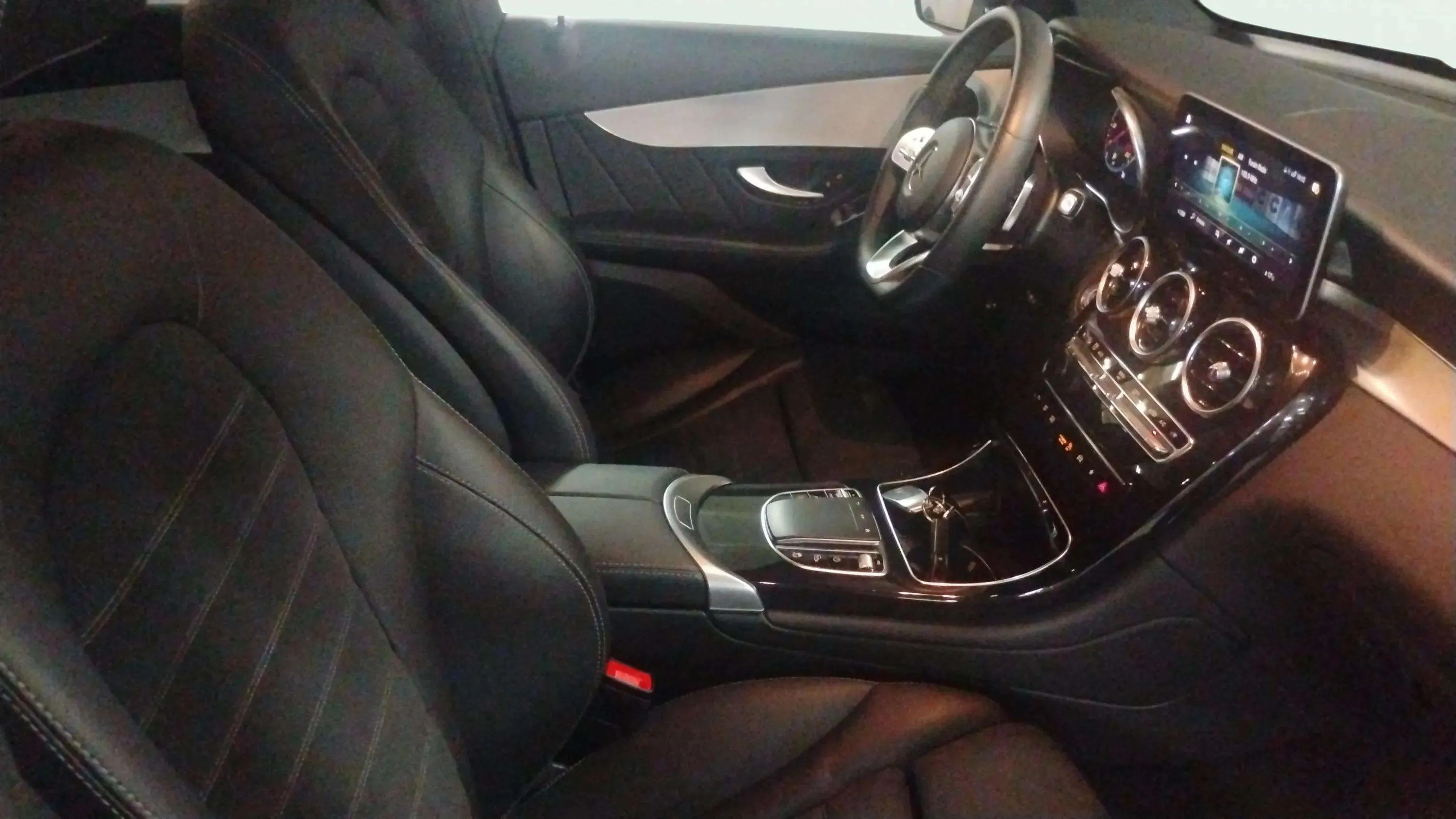 Mercedes-Benz GLC 300 de 4MATIC - foto 16
