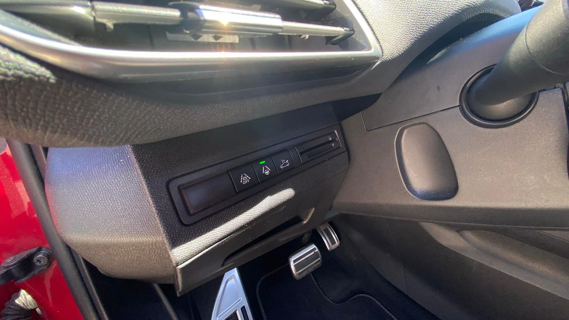 Peugeot 5008 1.5 BlueHDi Allure EAT8 - foto 17