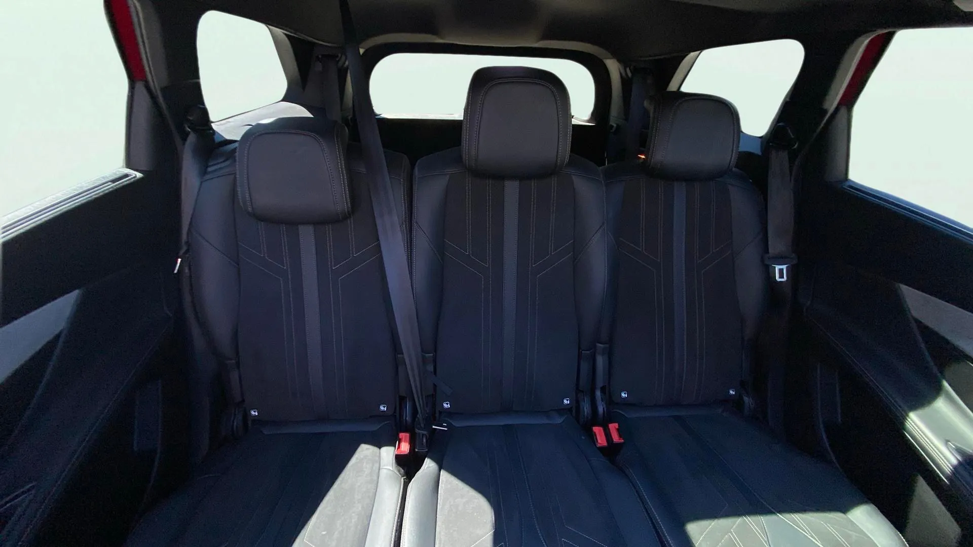 Peugeot 5008 1.5 BlueHDi Allure EAT8 - foto 21