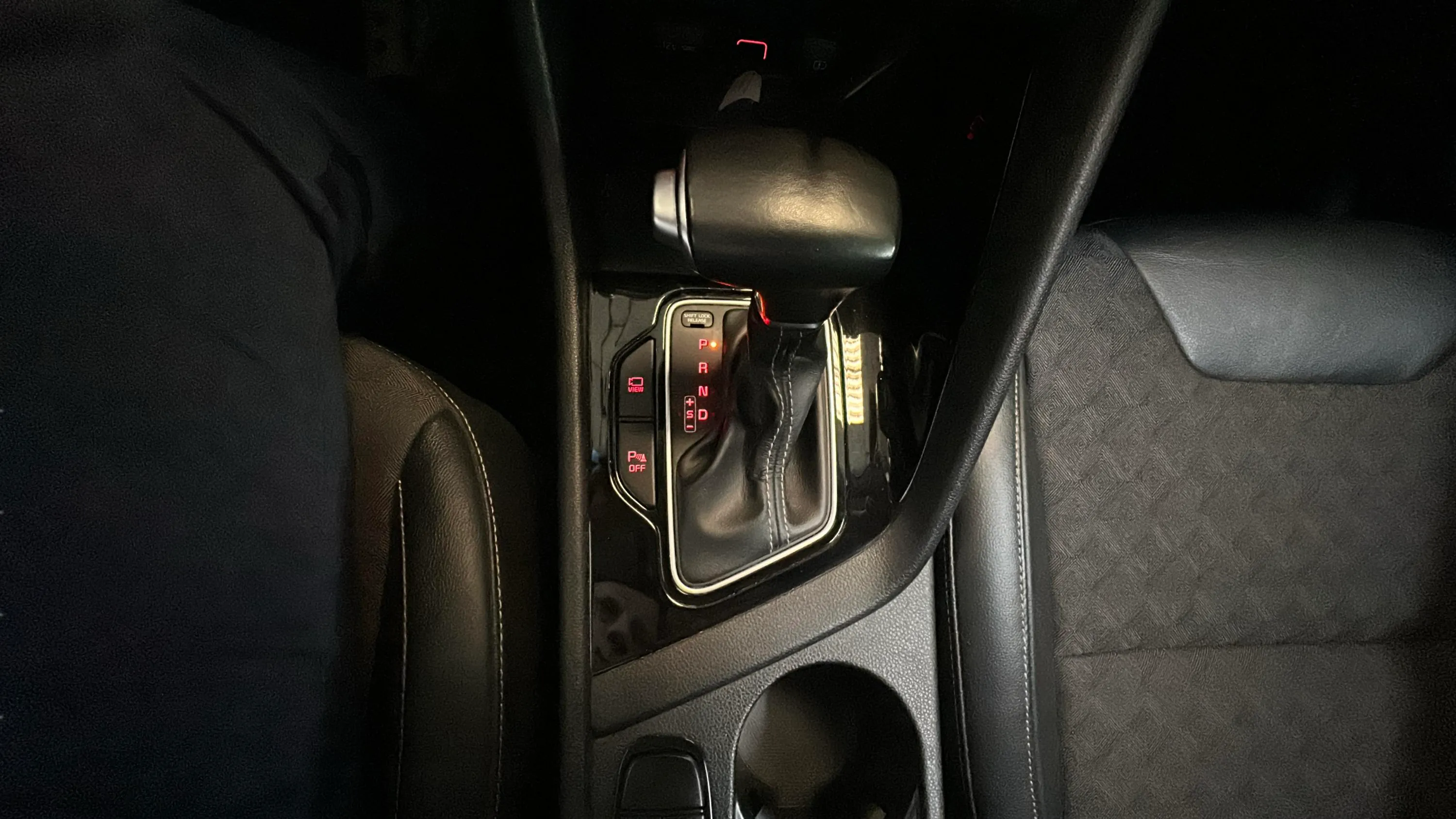 Kia Niro 1.6 GDi HEV Concept - foto 19