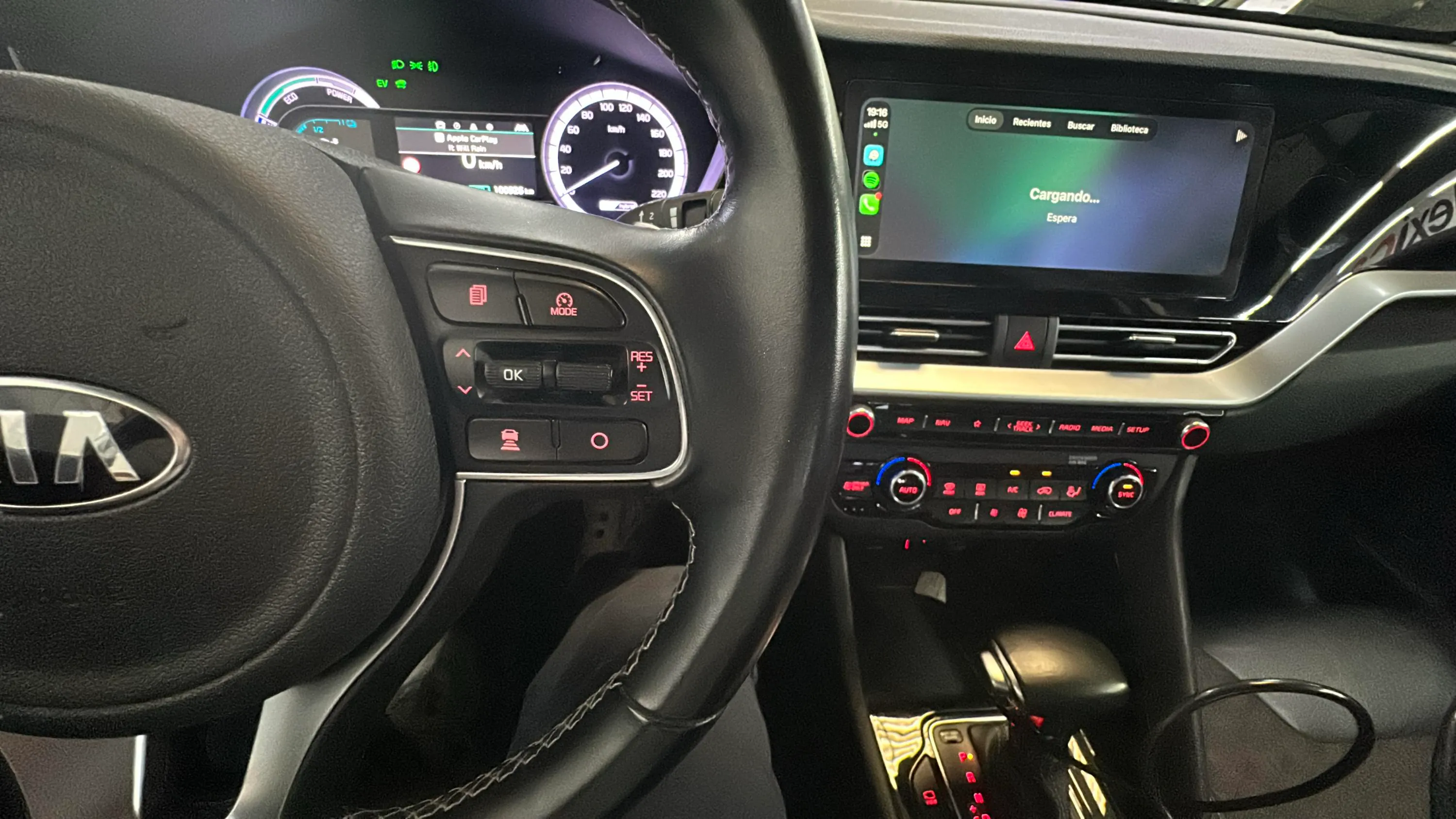 Kia Niro 1.6 GDi HEV Concept - foto 15