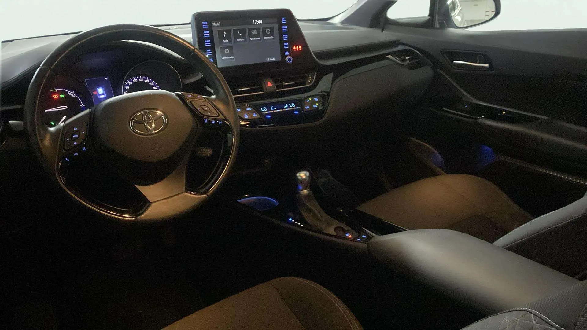 Toyota C-HR 1.8 125H Advance - foto 9