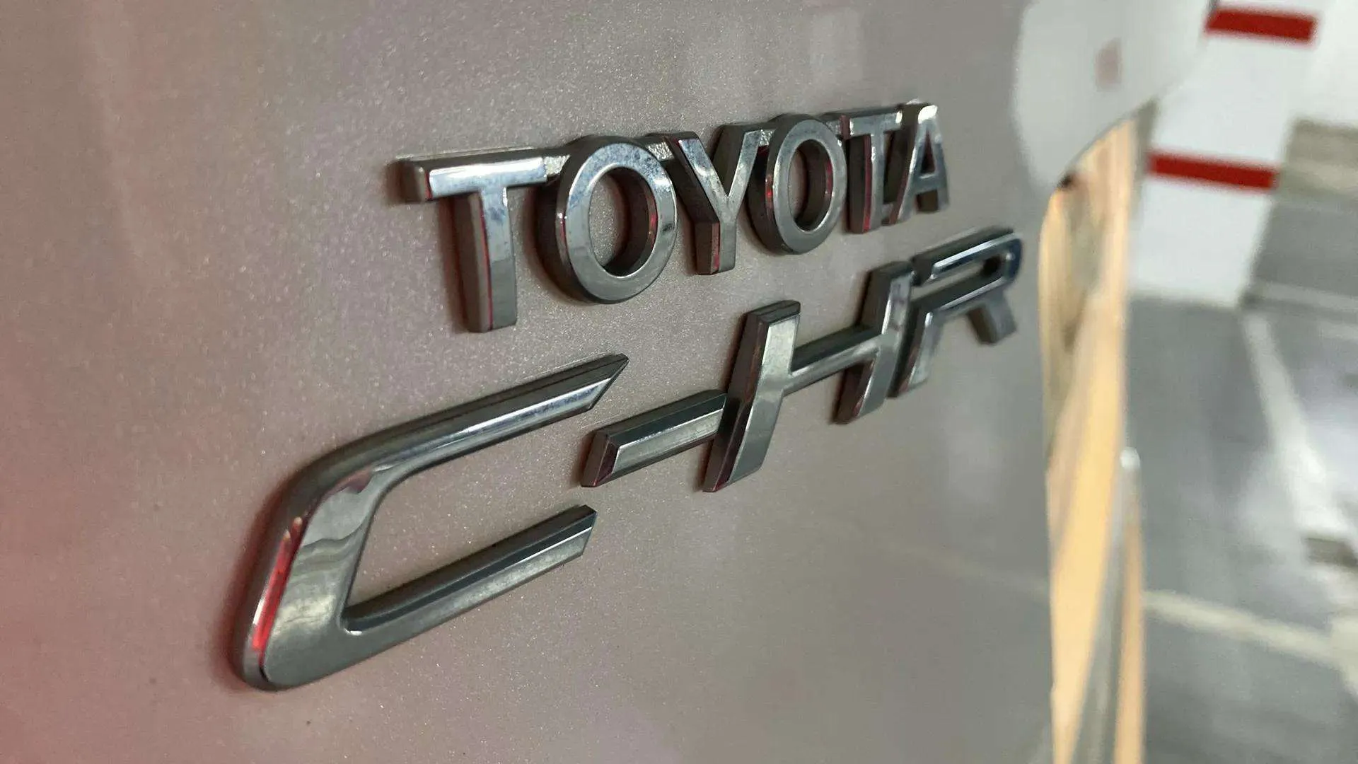 Toyota C-HR 1.8 125H Advance - foto 31