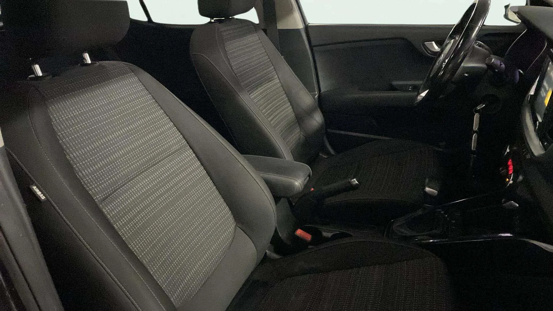 Kia Stonic 1.0 T-GDi Drive DCT - foto 23