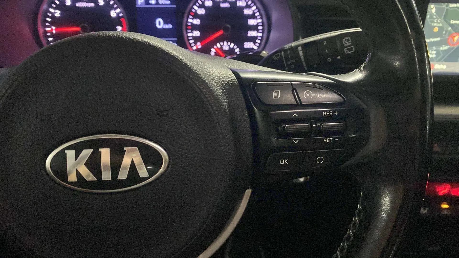 Kia Stonic 1.0 T-GDi Drive DCT - foto 12