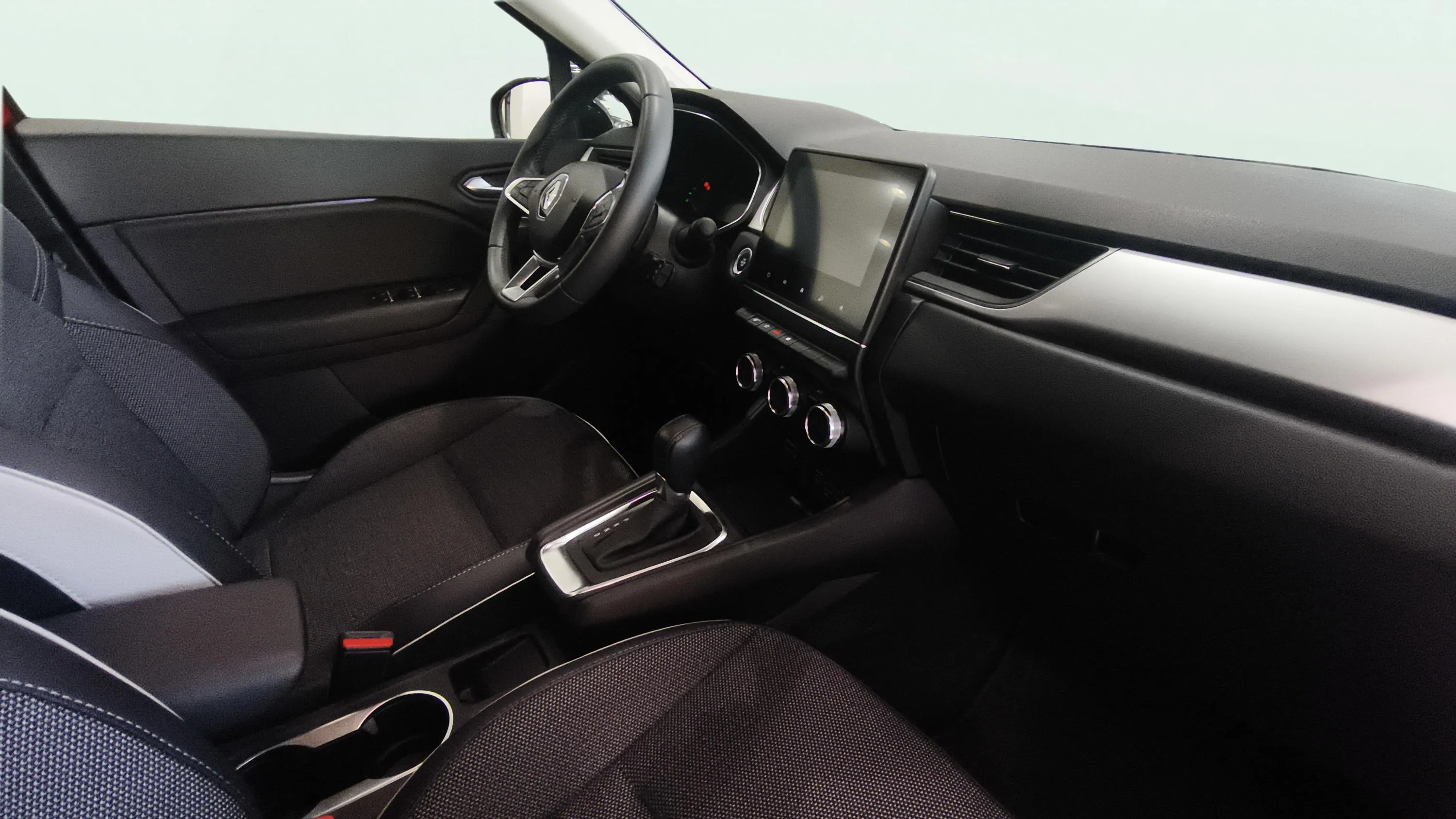 Renault Captur E-Tech engineered HEV - foto 8