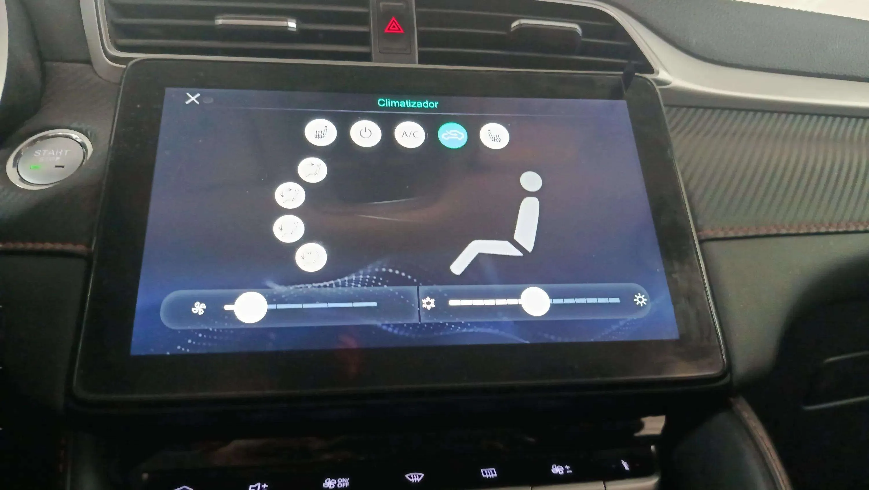 MG ZS 1.0T Luxury - foto 18