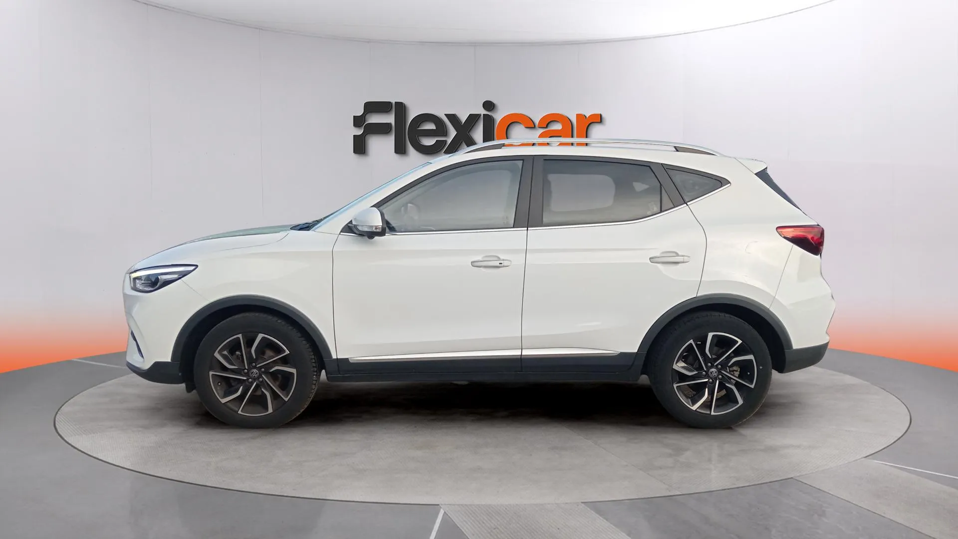 MG ZS 1.0T Luxury - foto 9