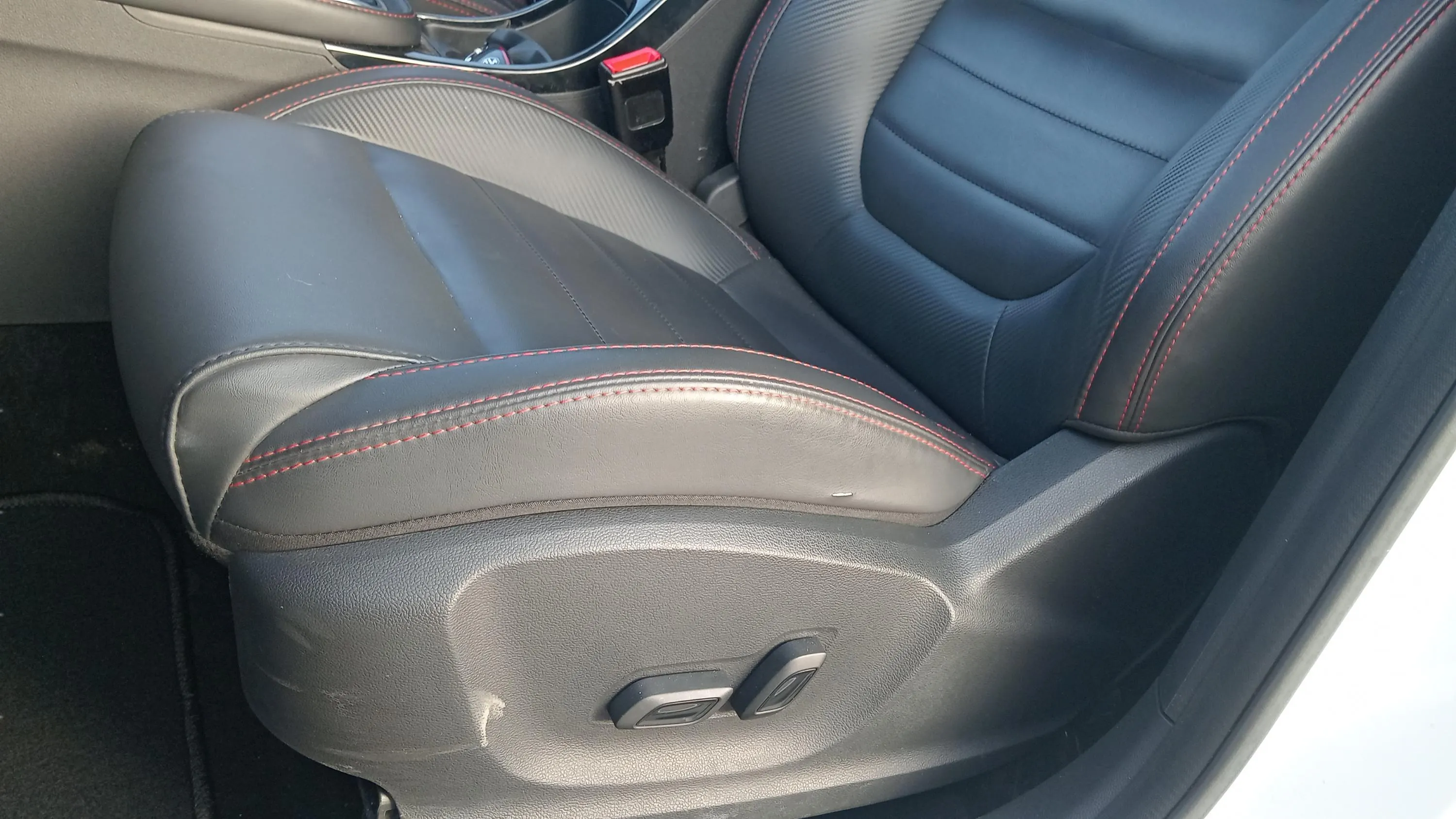 MG ZS 1.0T Luxury - foto 22