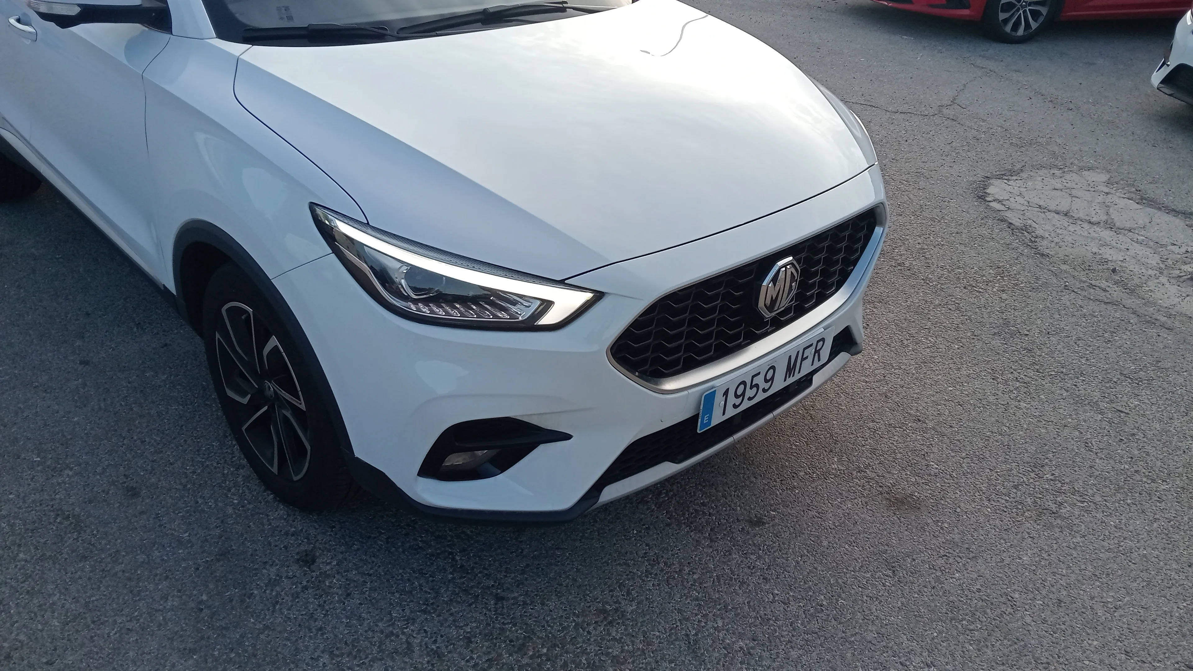 MG ZS 1.0T Luxury - foto 14
