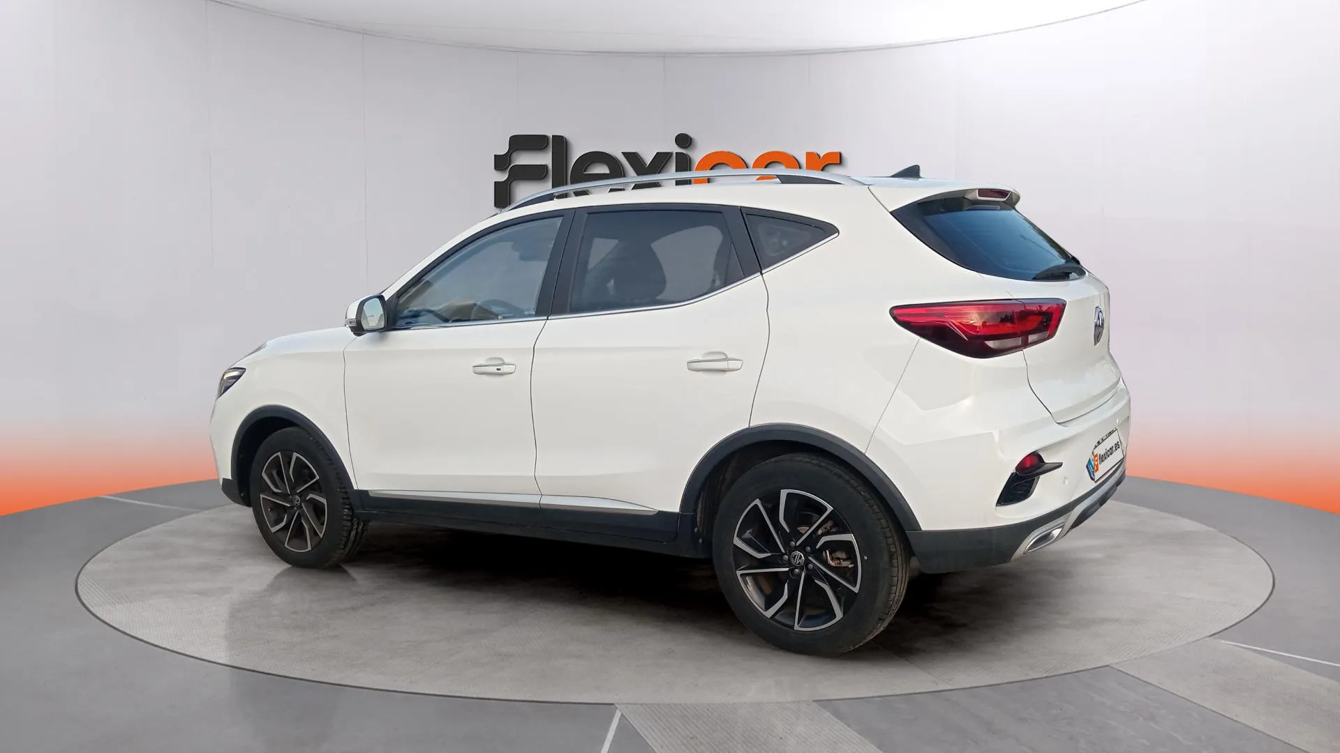 MG ZS 1.0T Luxury - foto 10