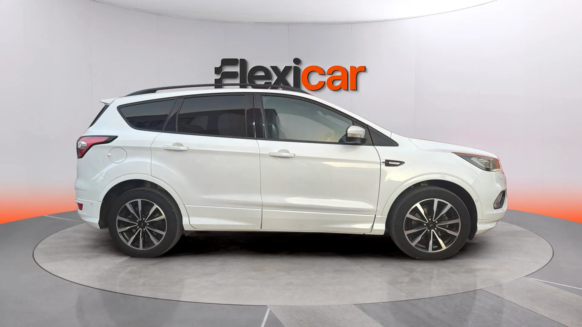 Ford Kuga 1.5 EcoBoost 4x2 ST-Line - foto 9