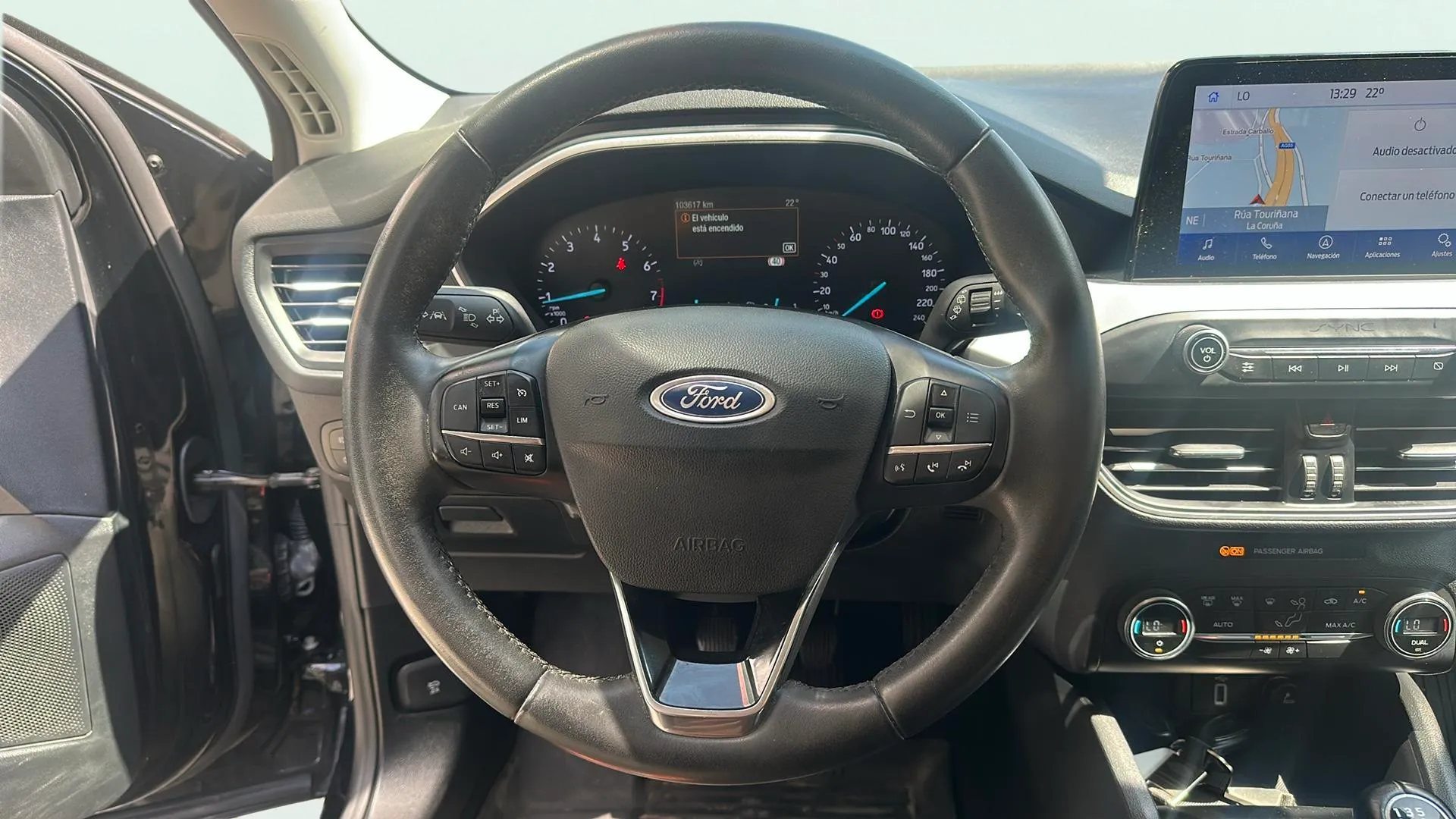 Ford Focus 1.0 EcoBoost Active - foto 12